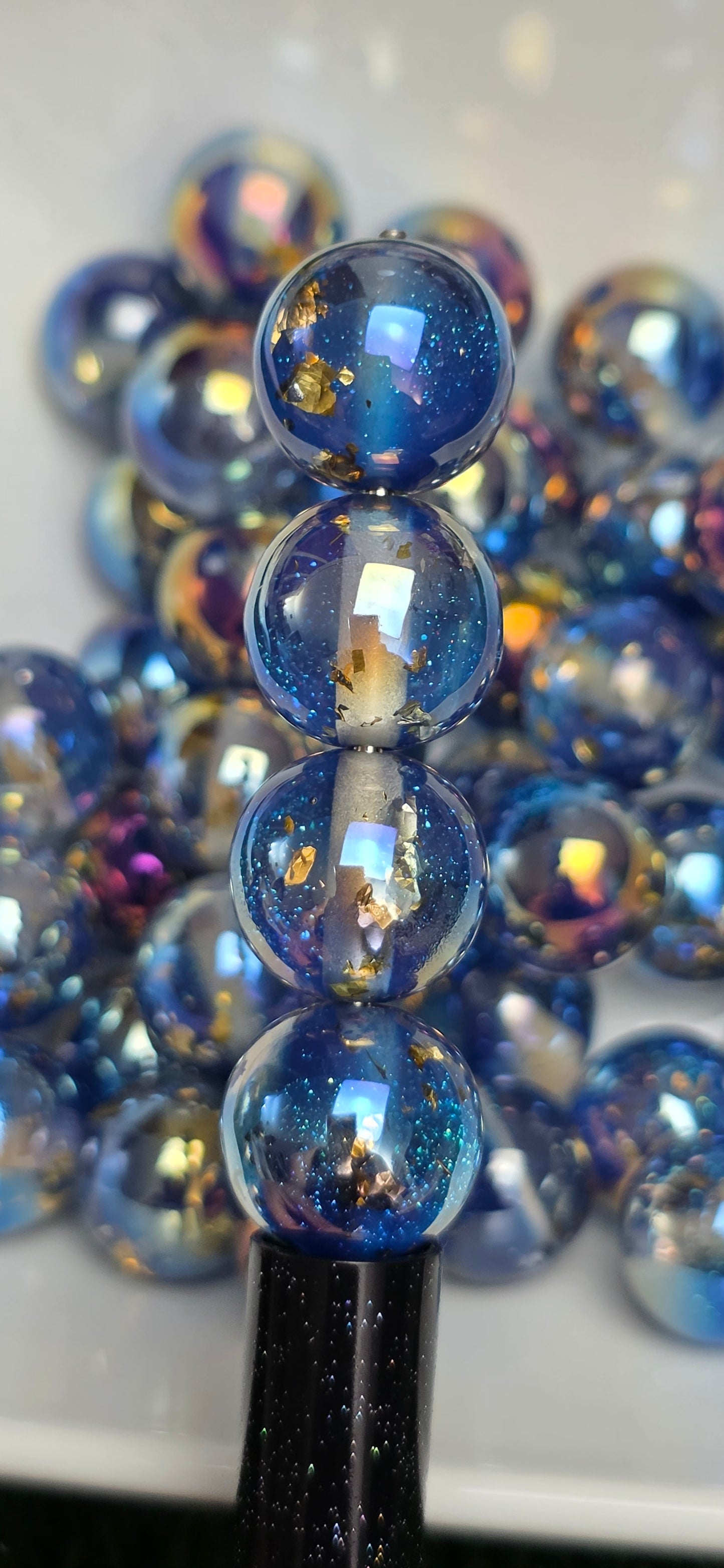 Blue Iridescent Acrylic Beads – 16mm – 10 Pack