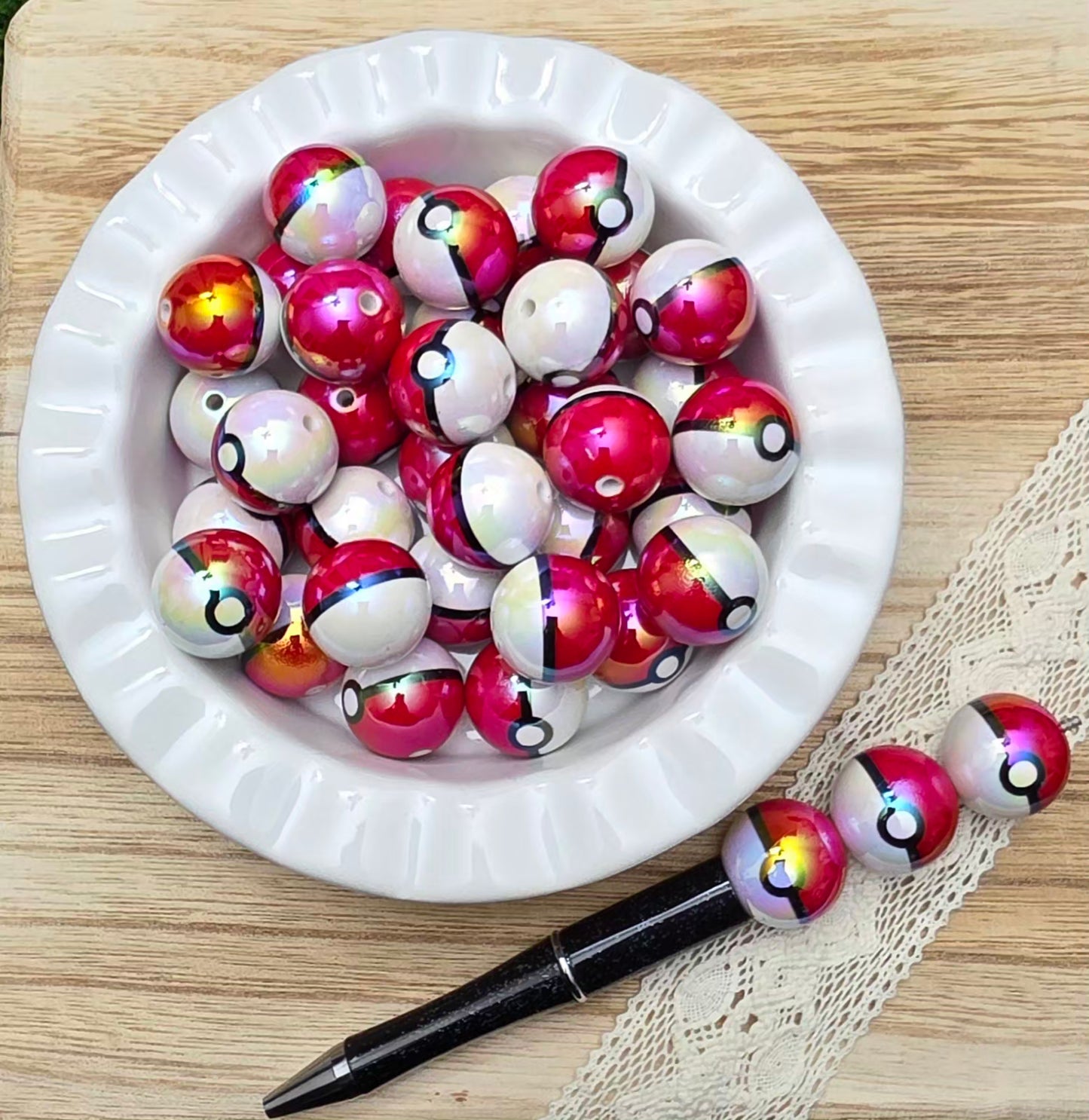 20mm Red & White Game Ball Acrylic Beads – 4 Piece Pack