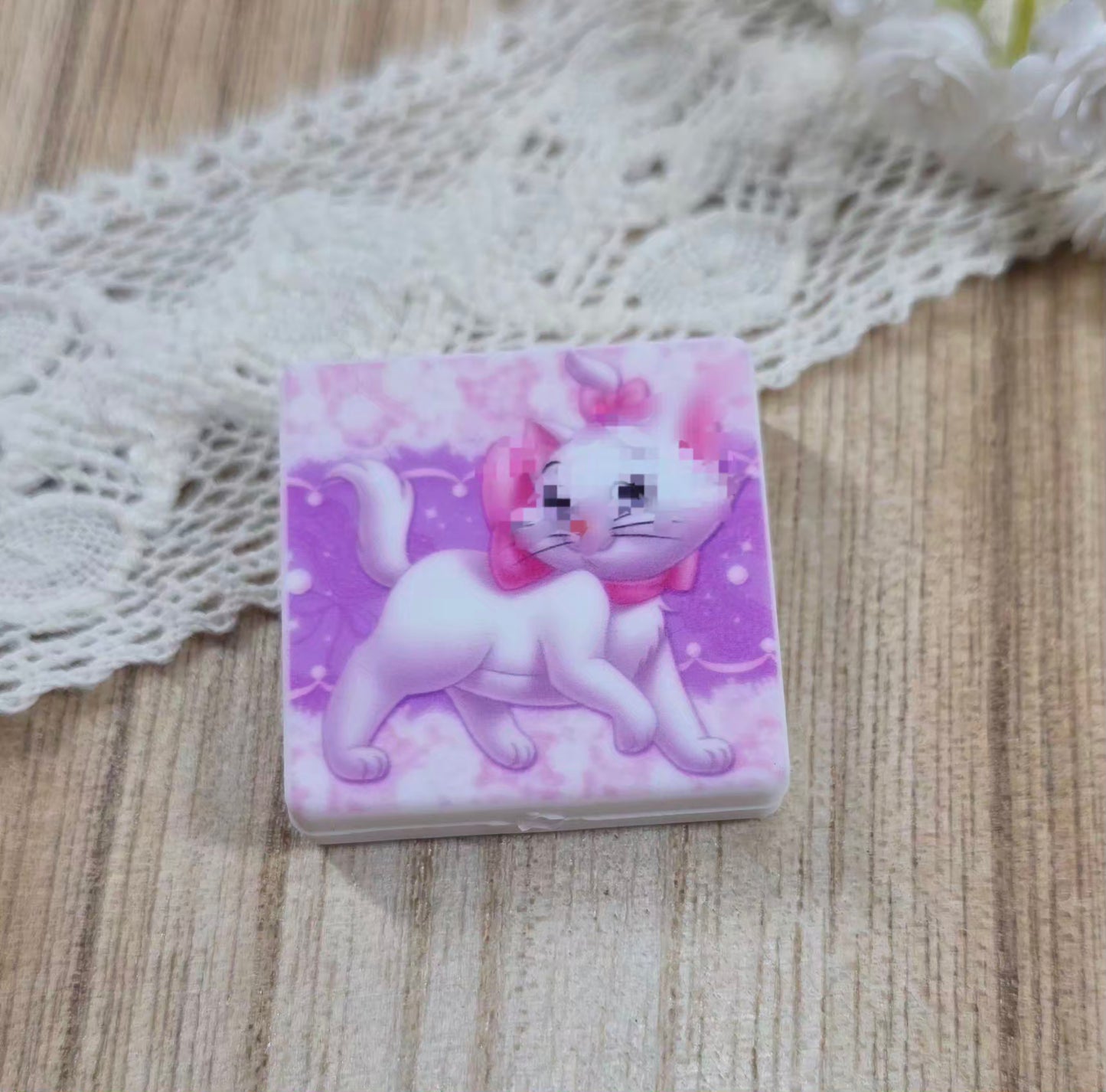 Elegant Pink Kitten Silicone Focal Bead β Glam Cat Inspired Design