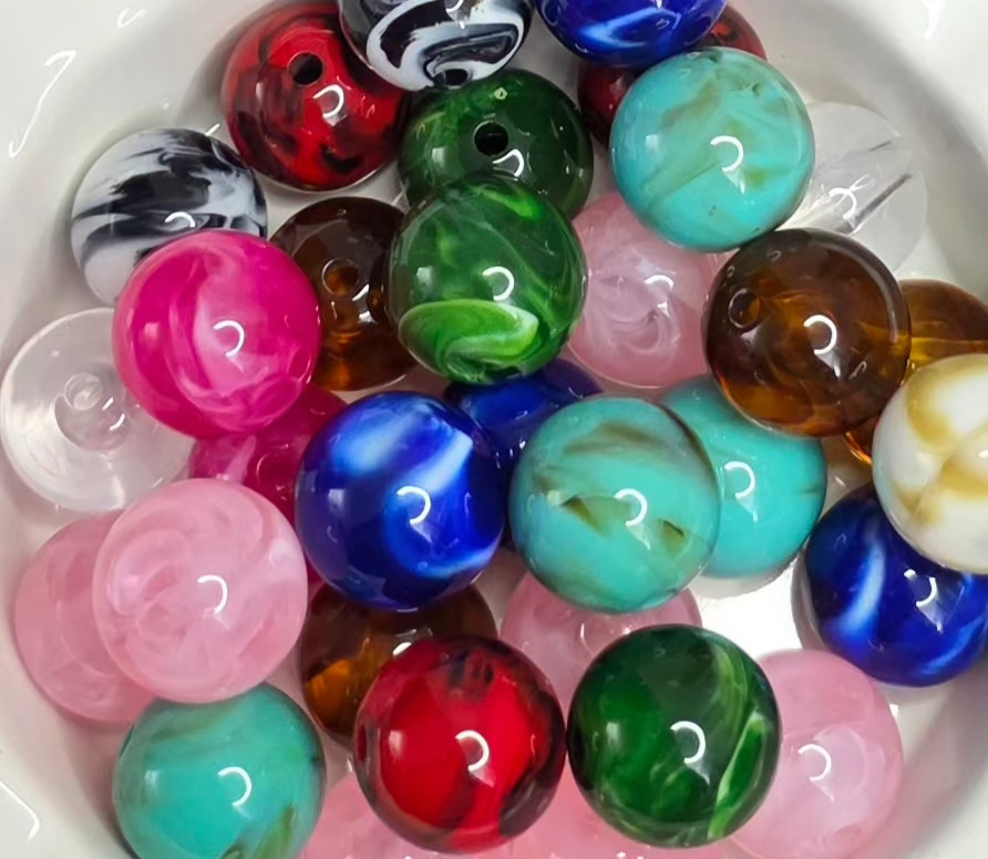20mm Swirled Marble Acrylic Beads – 4 Pack