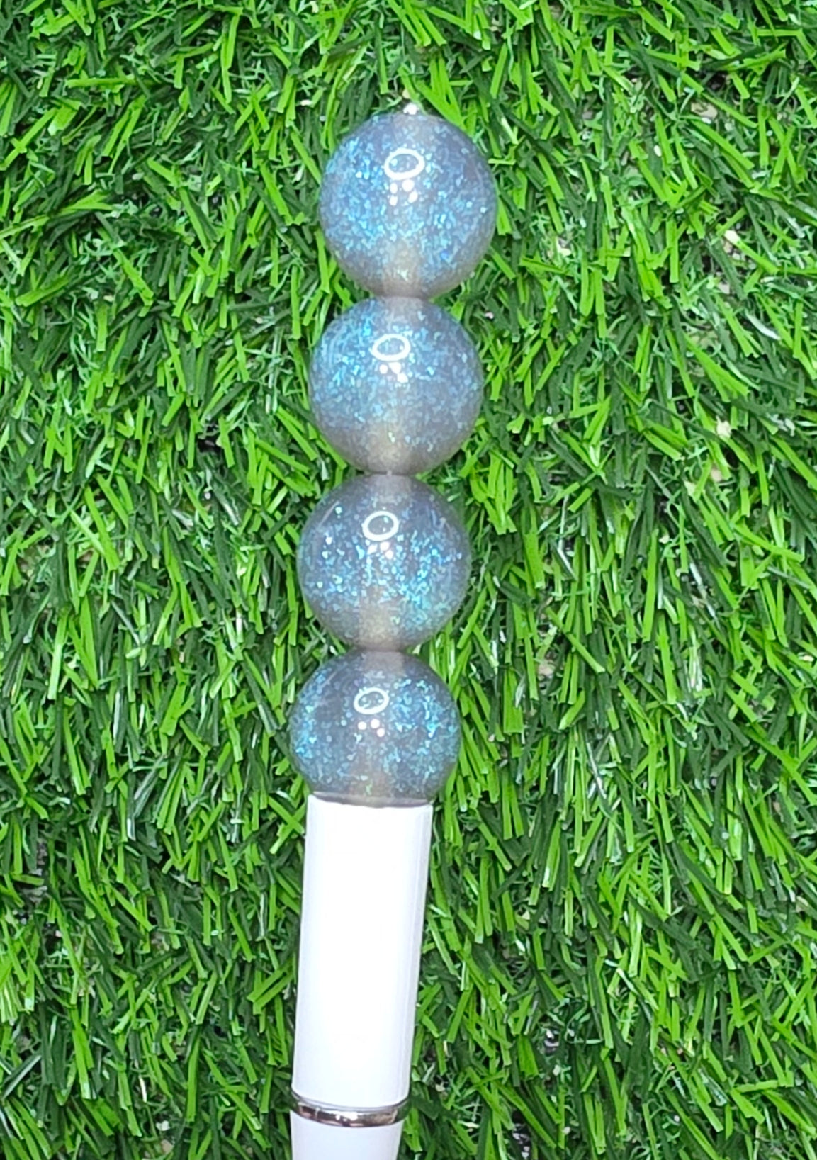 Gray glitter glow in the dark 16mm acrylic beads