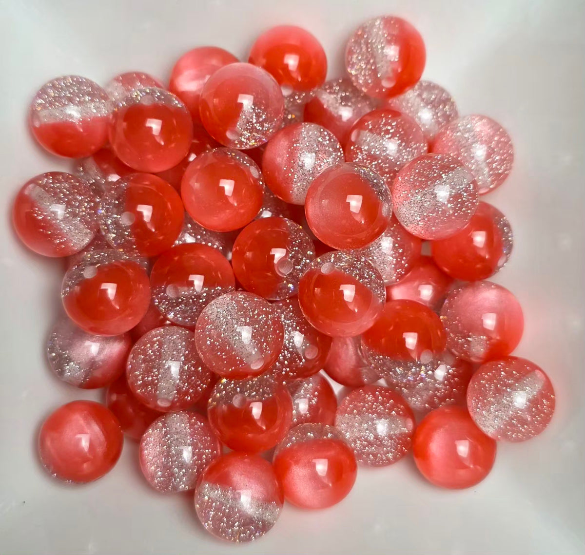 Red & Silver Glitter Cat Eye Acrylic Beads – 16mm – 5 Pack