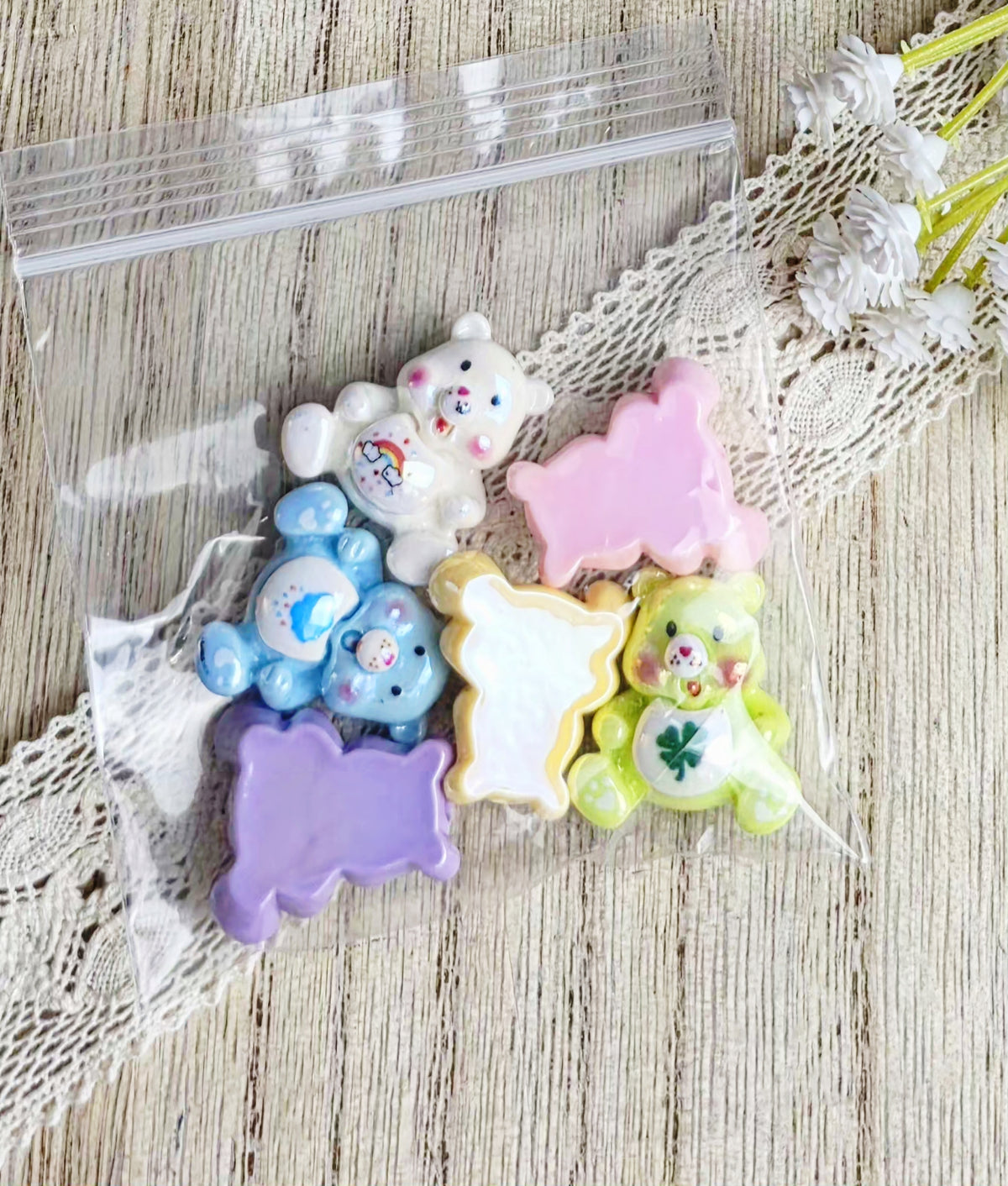 Pastel Bear Embellishment Mix – 6 Pack