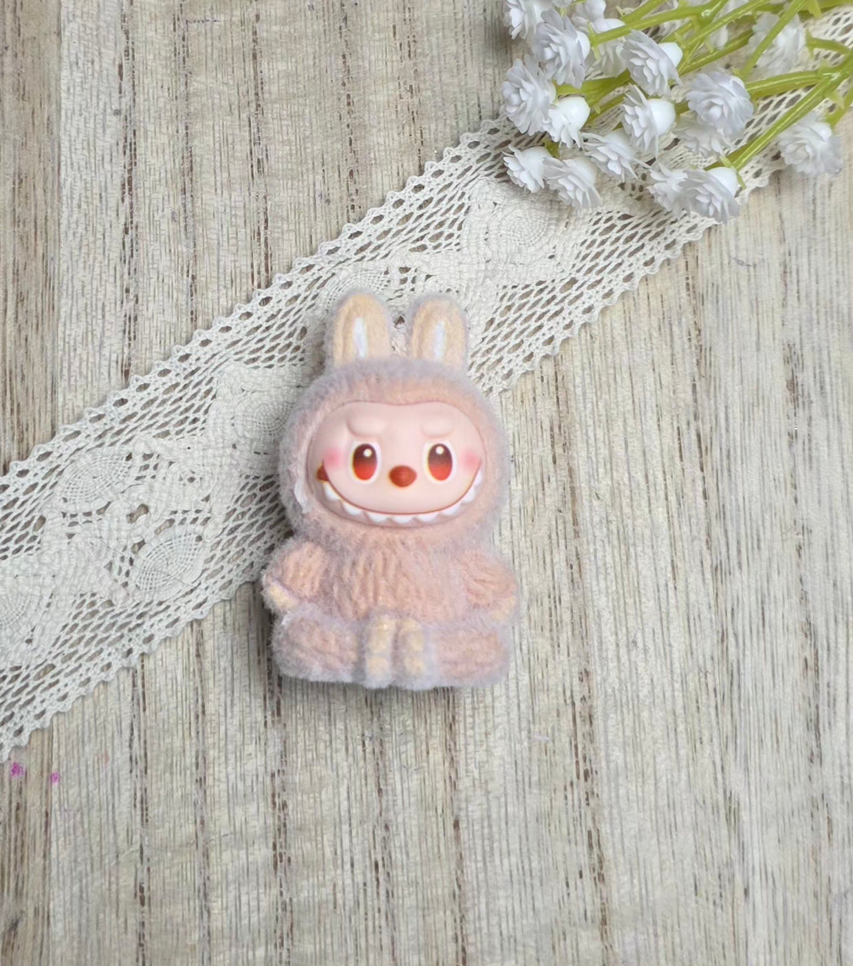 Fuzzy Character Pen Topper – Multiple Colors