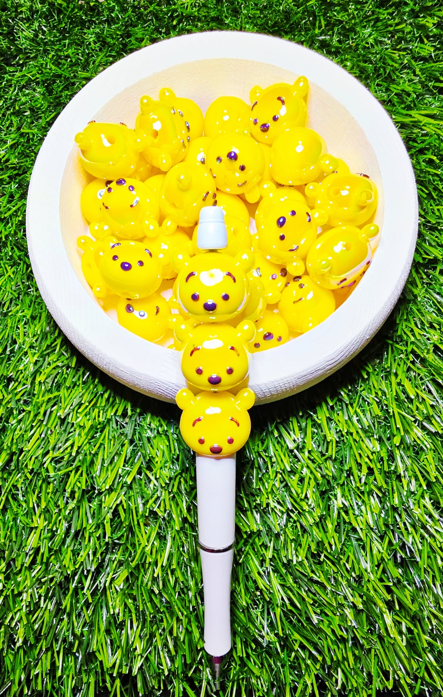 Acrylic bear heads - yellow bear - acrylic beads