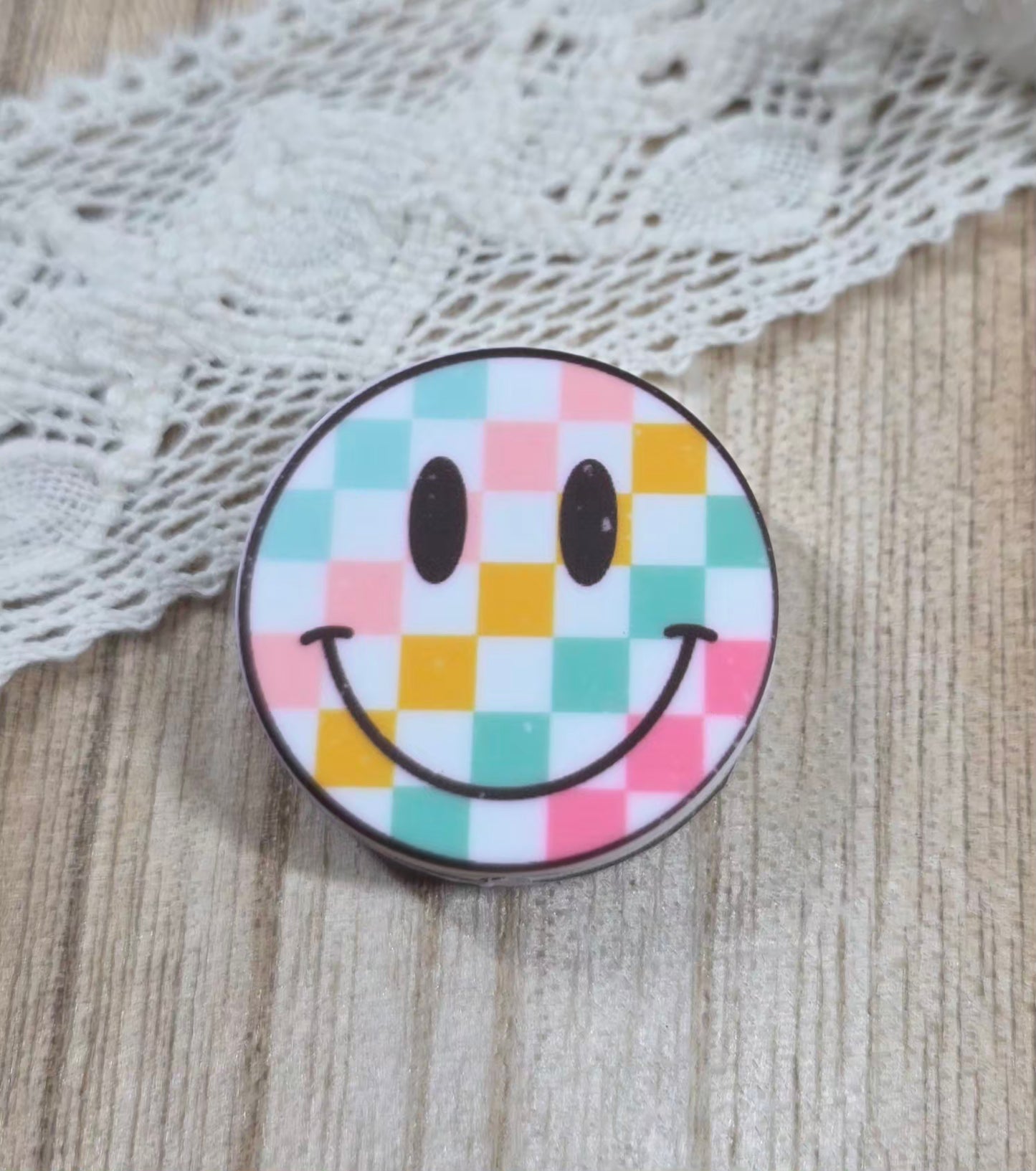 Pastel Checkered Smiley Face Silicone Focal Beads ā Retro Happy Design