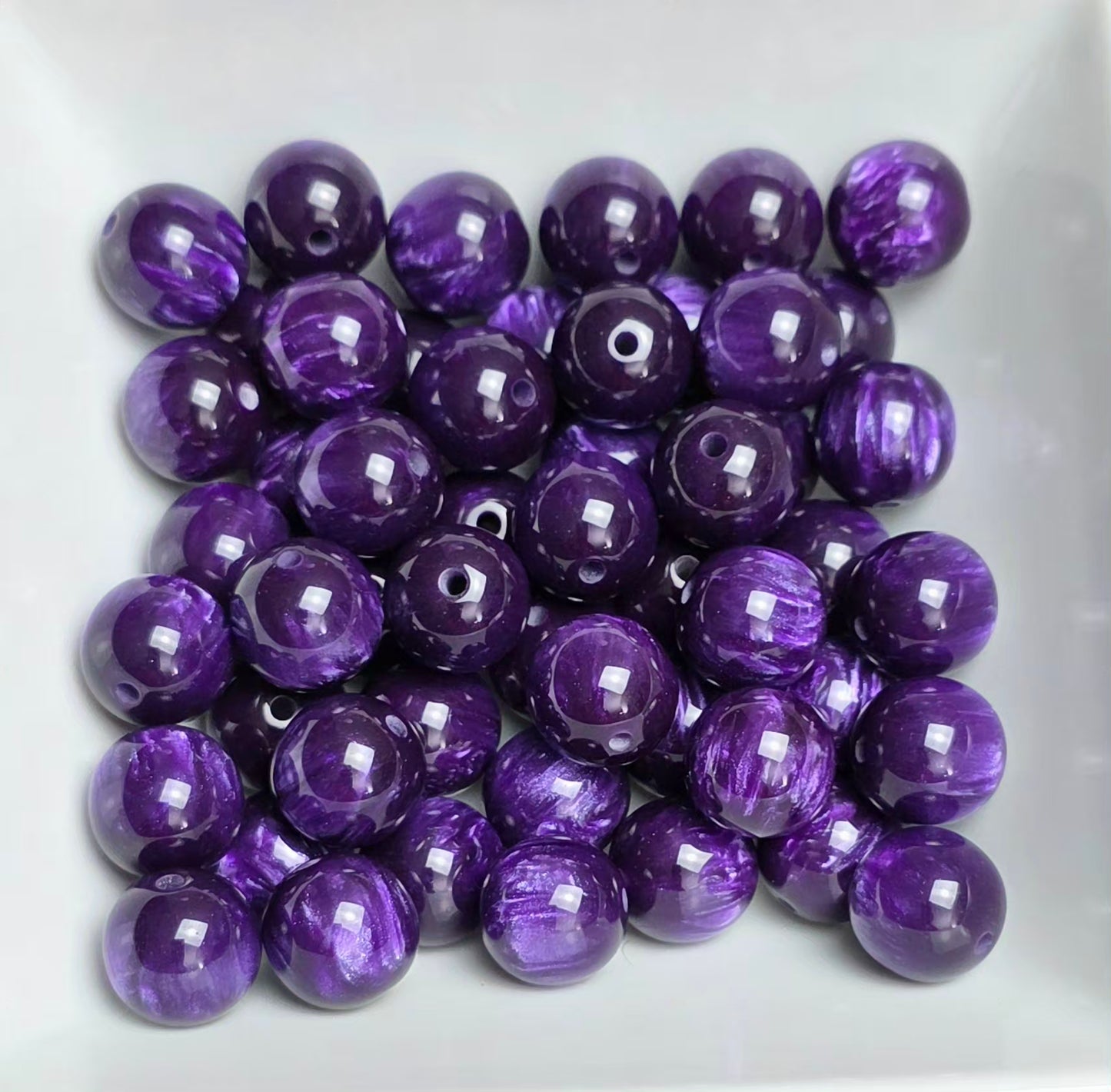 Purple Fever 16mm Acrylic Beads – 10 Pack