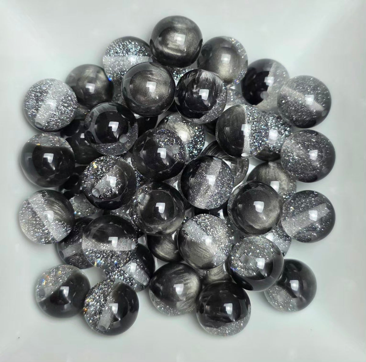 Black & Silver Glitter Cat Eye Acrylic Beads – 16mm – 5 Pack