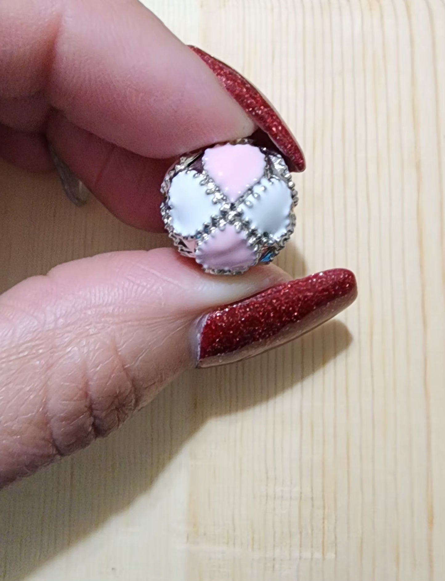 Alloy Clover 15mm beads - black with white - pink and white - red and white
