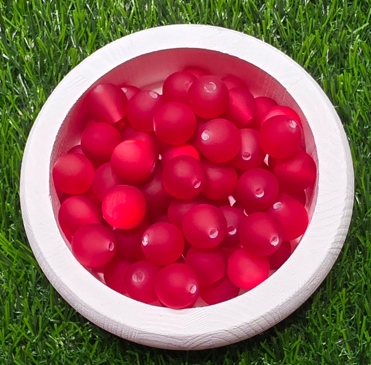 16mm frosted cat eye acrylic beads.