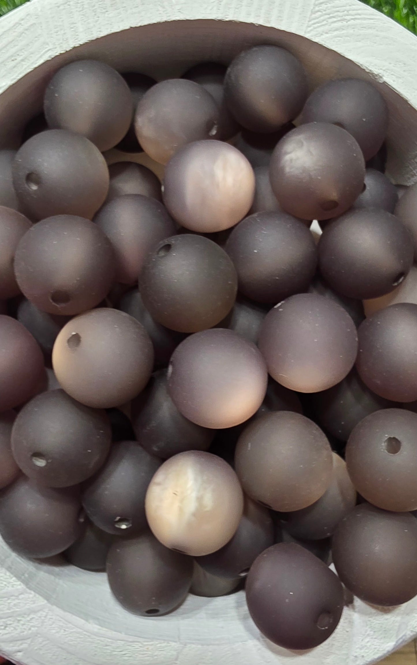 16mm frosted cat eye acrylic beads.