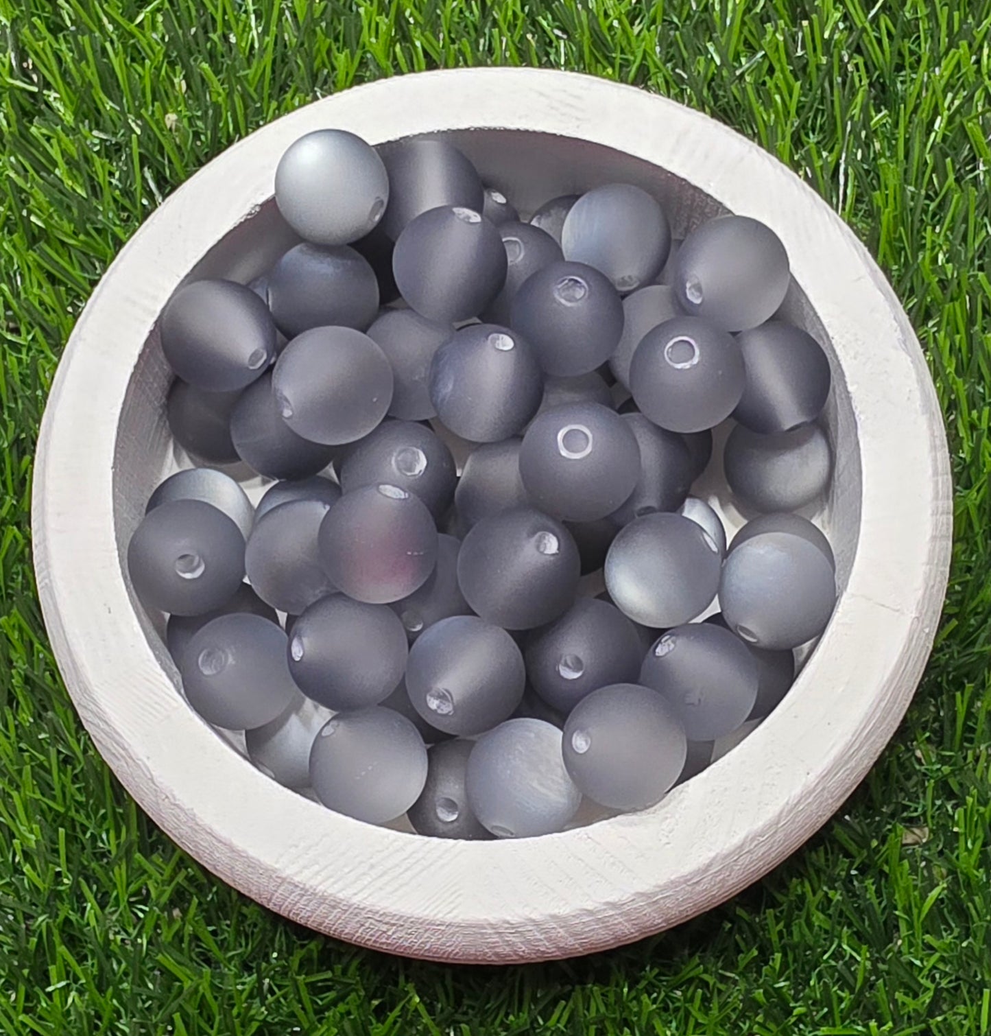 16mm frosted cat eye acrylic beads.