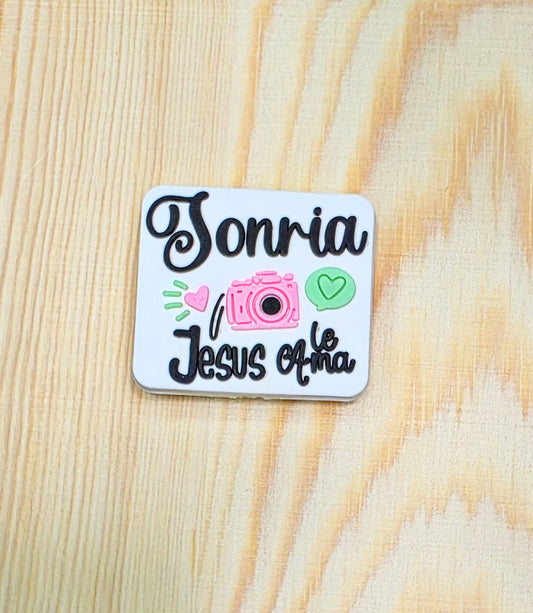 Sonria Jesus te ama silicone focal bead- Smile Jesus love you Spanish silicone focal bead - A152