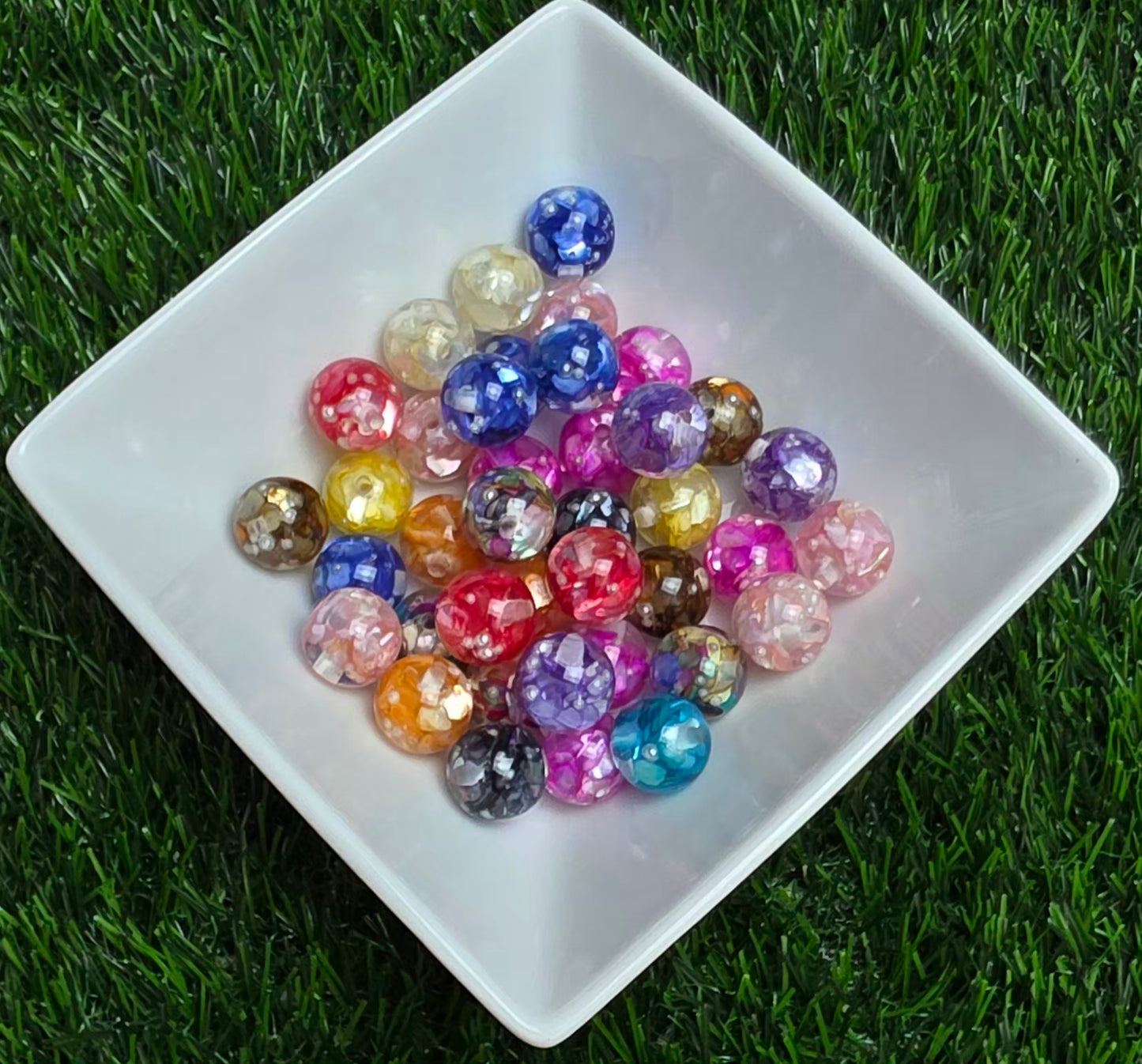 Ocean Treasure Acrylic Bead Mix – 16mm – 10 Pack