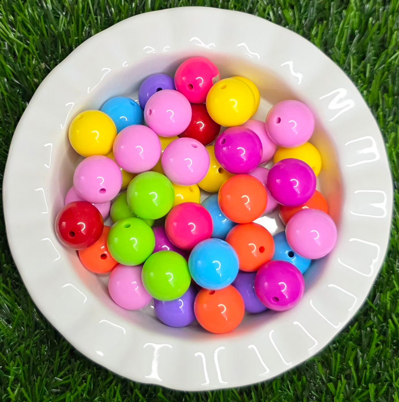 20mm Solid Bubble Gum Acrylic Beads – 4 Pack