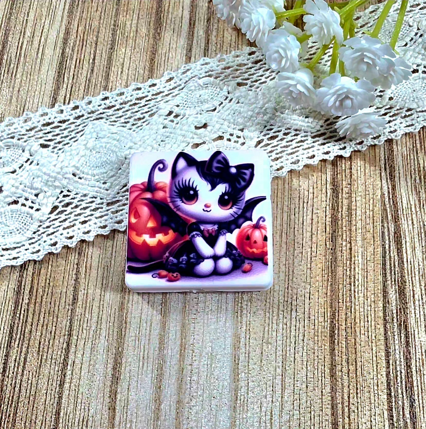 Halloween Kitty Bat Silicone Focal Bead – Spooky Cute Pumpkin Cat Design
