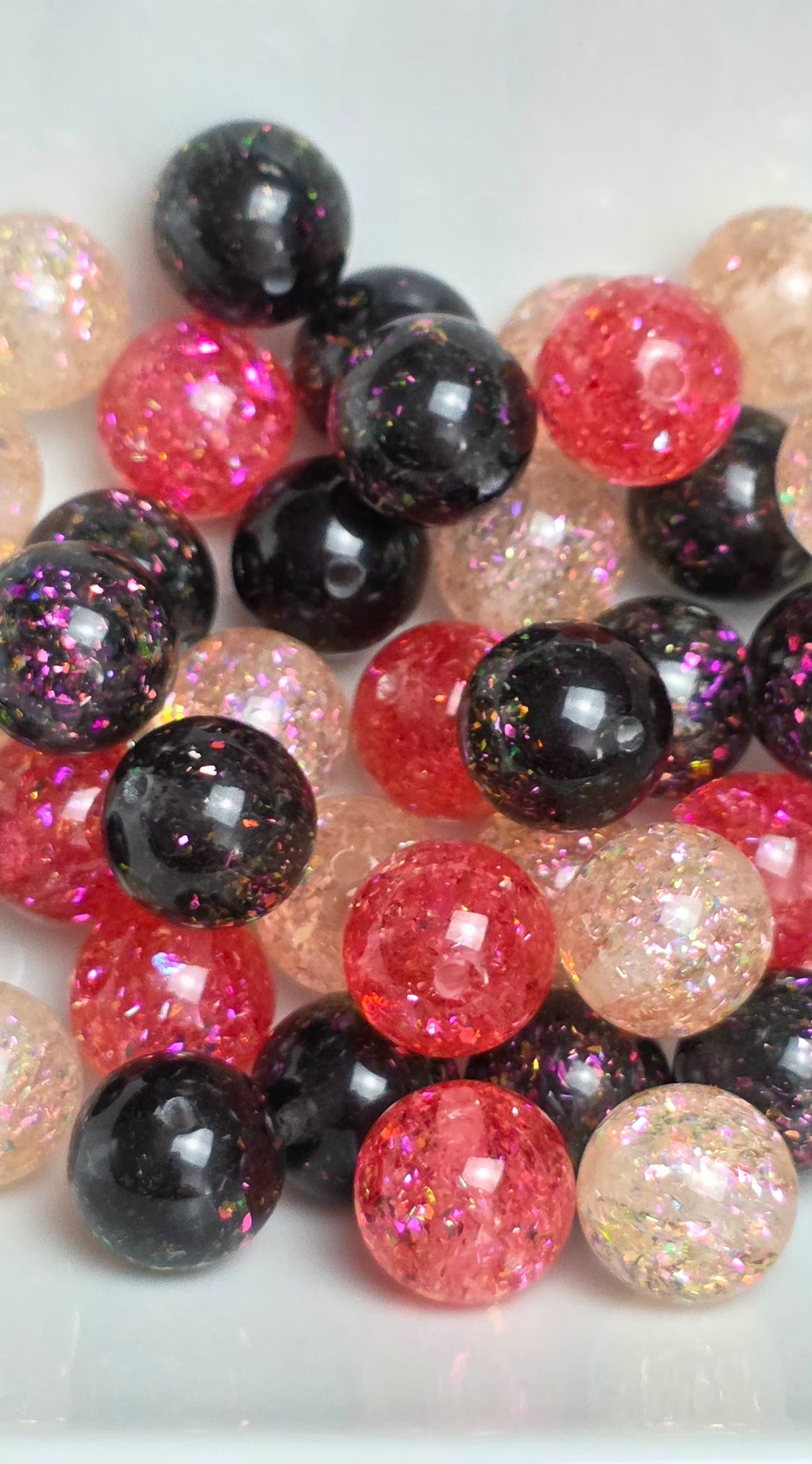 Black Tie Coral Acrylic Bead Mix – 16mm – 10 Pack