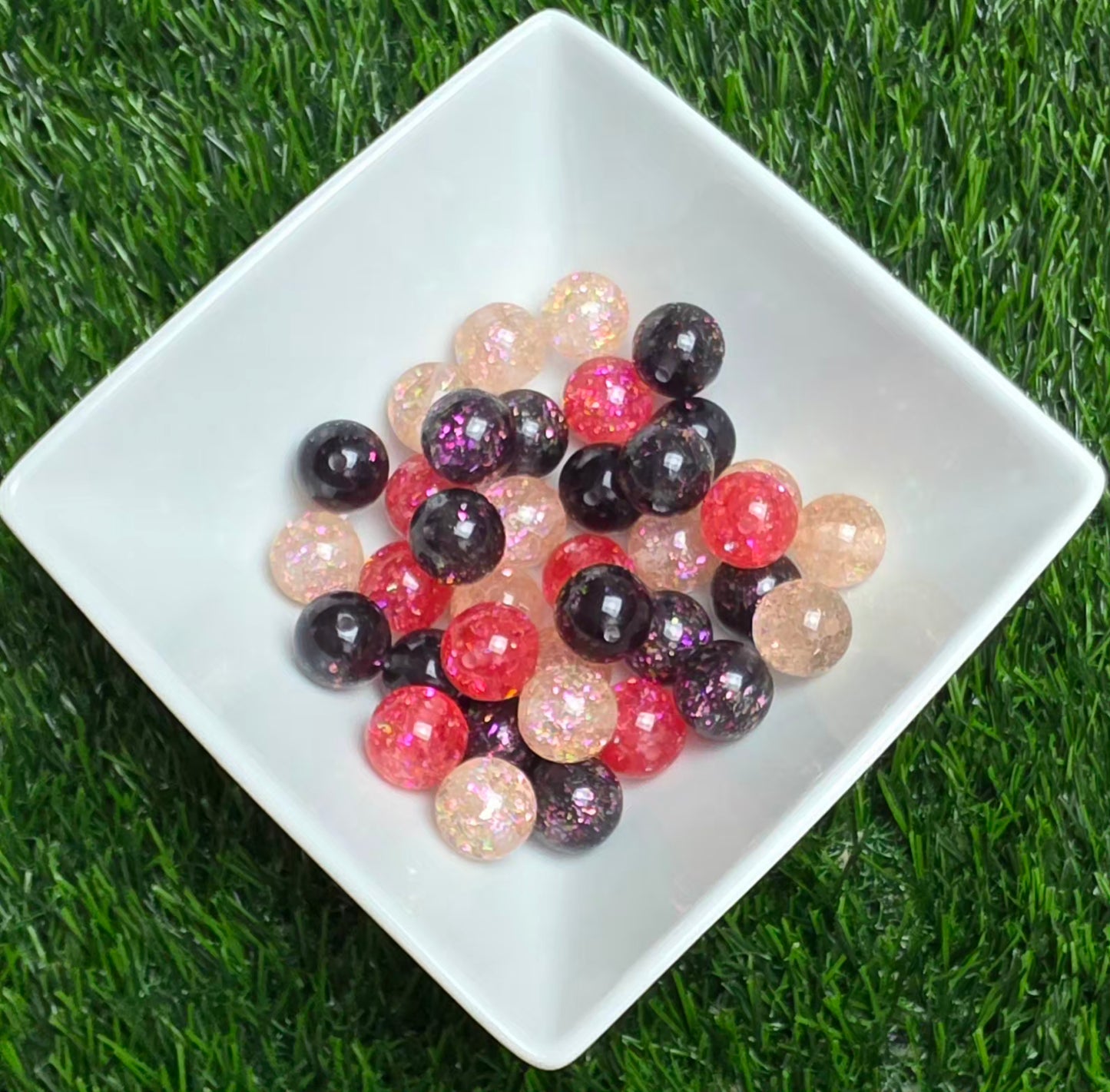 Black Tie Coral Acrylic Bead Mix – 16mm – 10 Pack