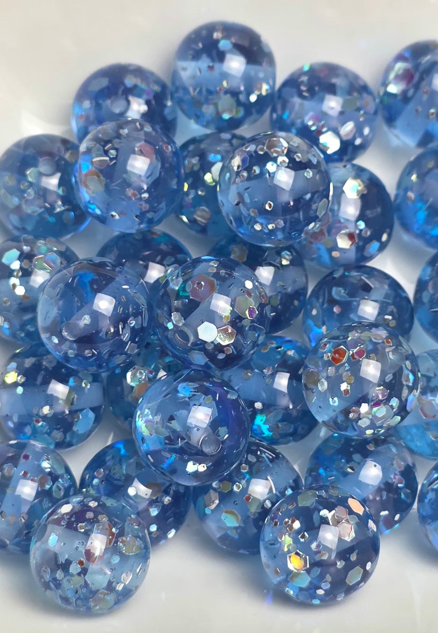 Blue Topaz Fizz – 16mm Glow-in-the-Dark Glitter Acrylic Beads – 10 Pack