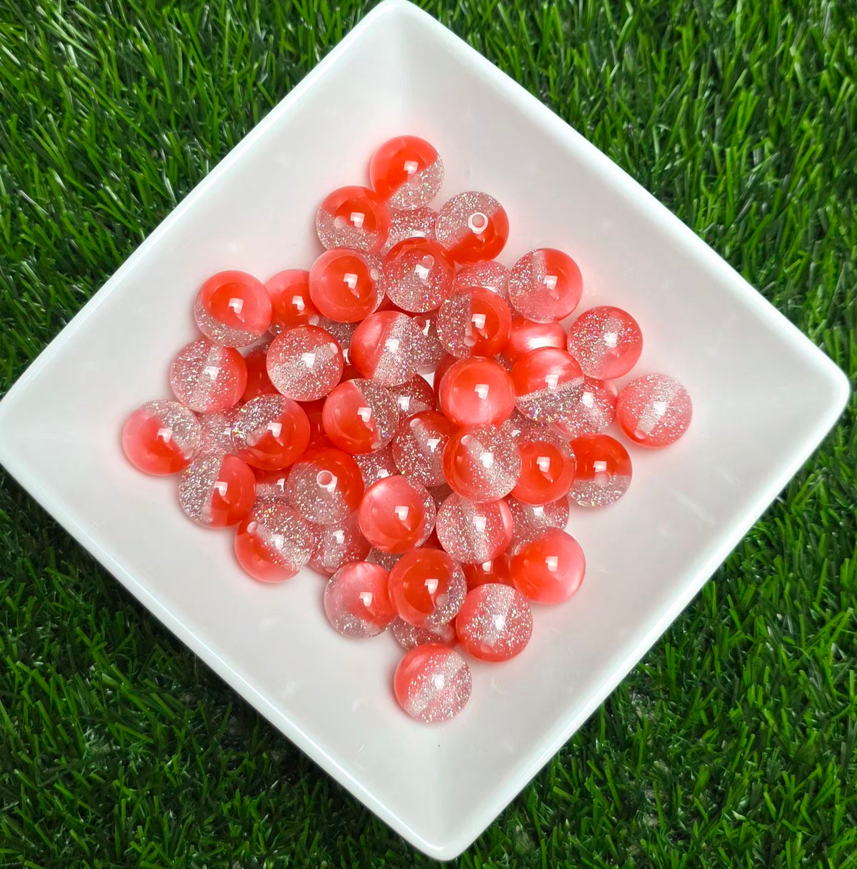 Red & Silver Glitter Cat Eye Acrylic Beads – 16mm – 5 Pack