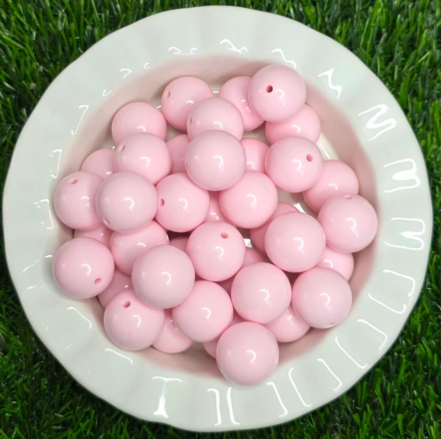 20mm Solid Bubble Gum Acrylic Beads – 4 Pack