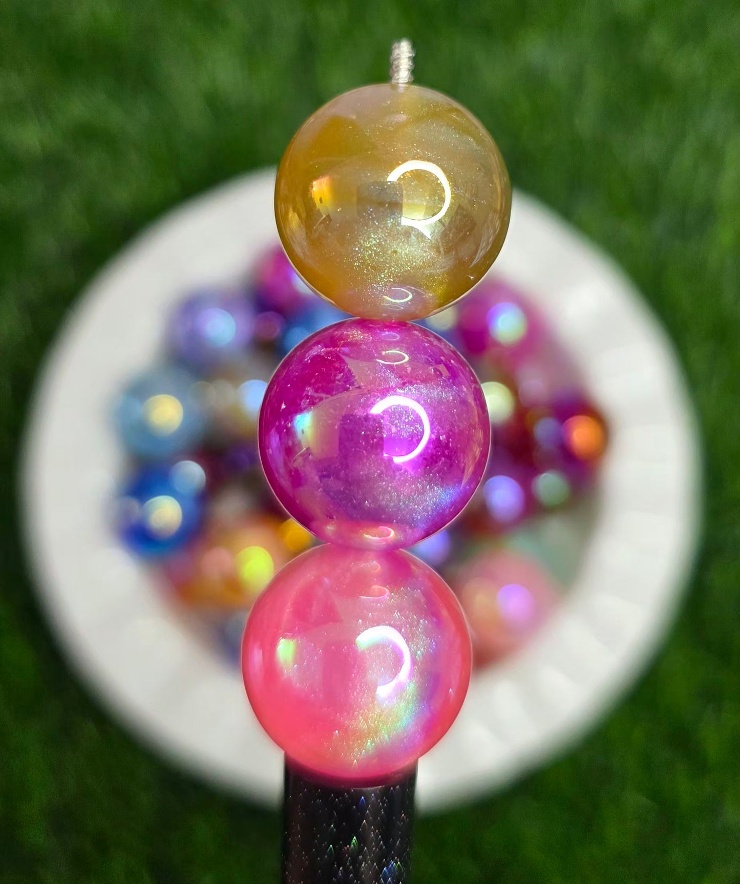 20mm Aurora Luminous Glow Cat Eye Acrylic Beads – 4 Pack