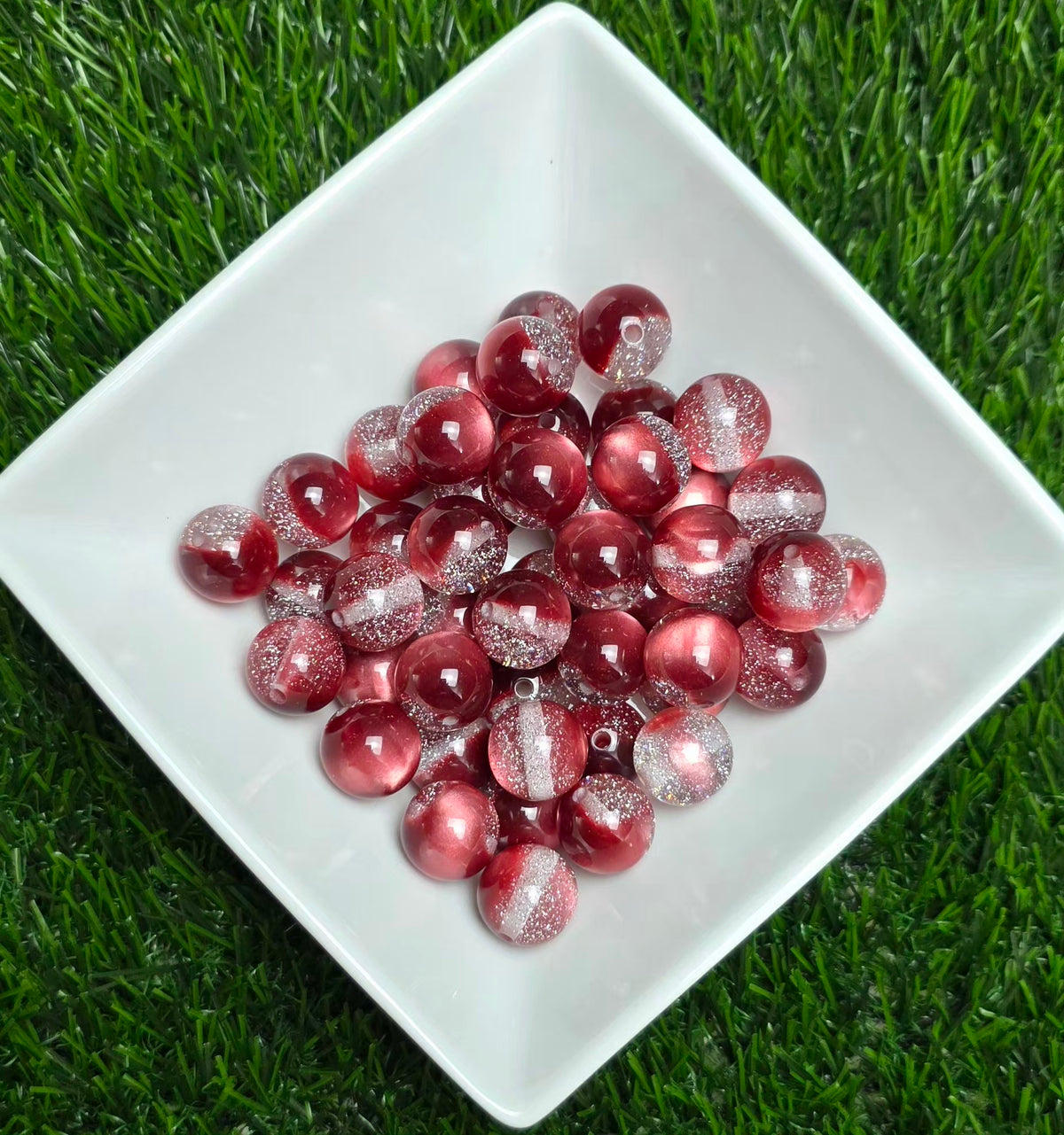 Wine & Silver Glitter Cat Eye Acrylic Beads – 16mm – 5 Pack