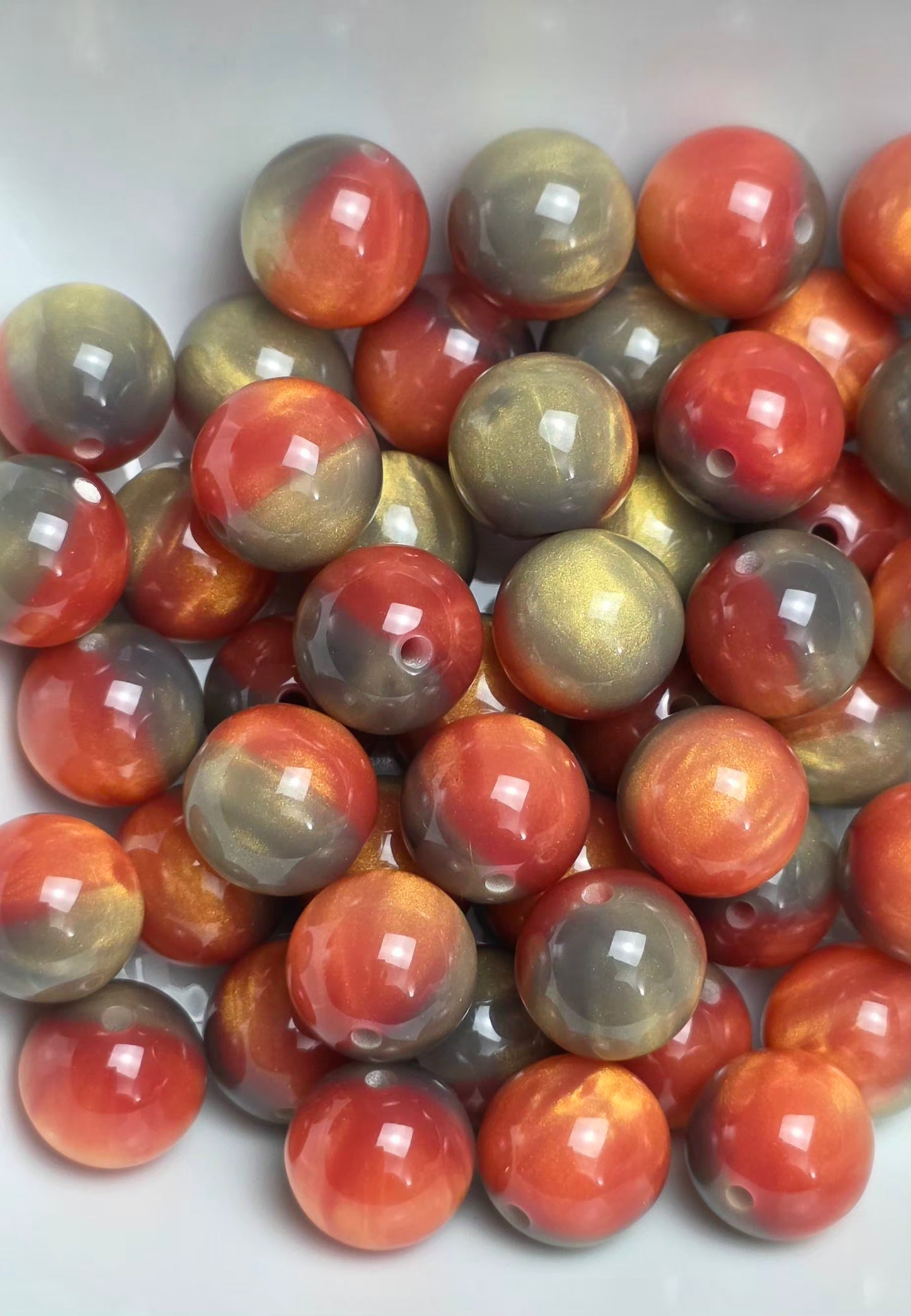 Autumn Moon Acrylic Beads – 16mm – 10 Pack