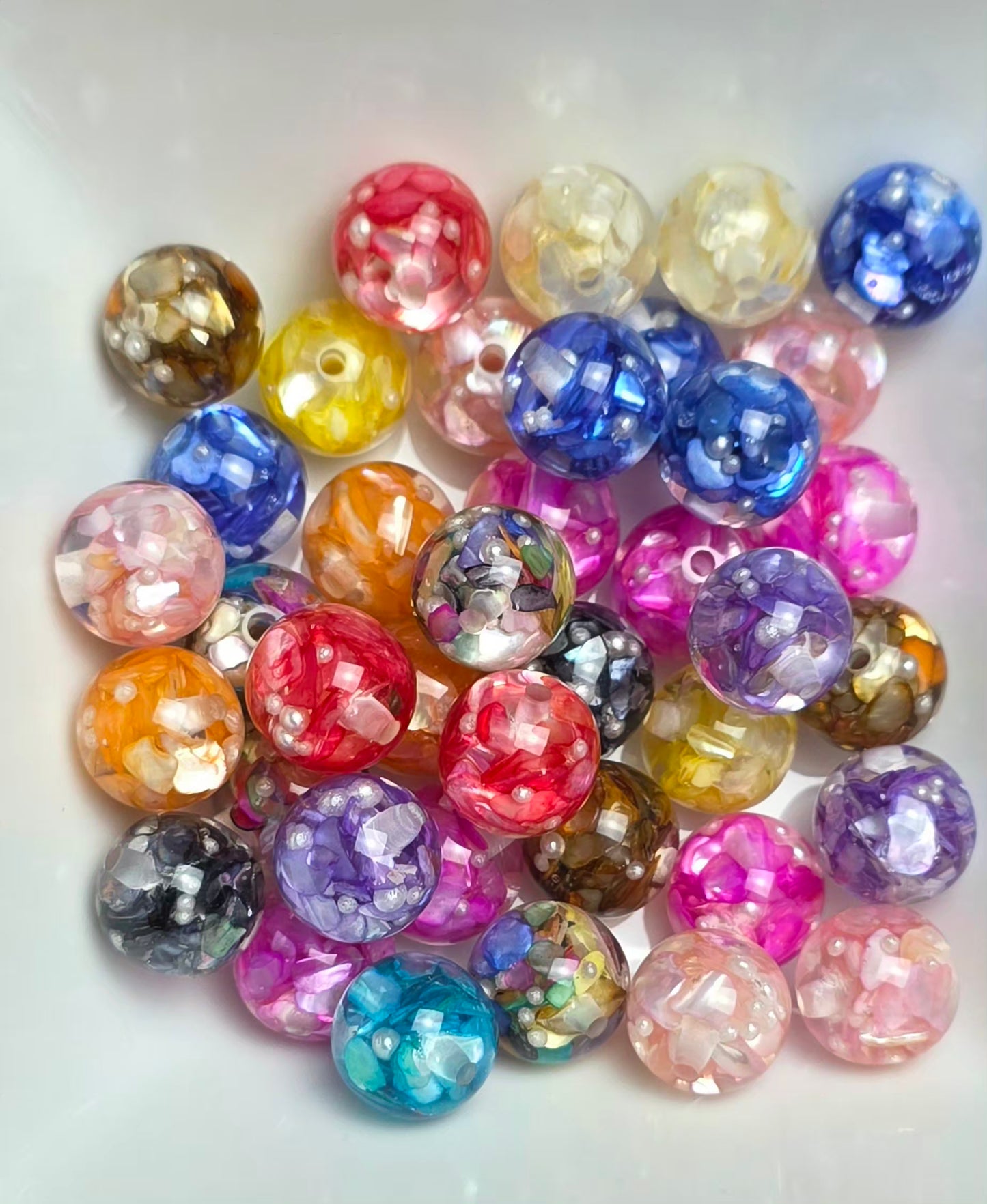 Ocean Treasure Acrylic Bead Mix – 16mm – 10 Pack