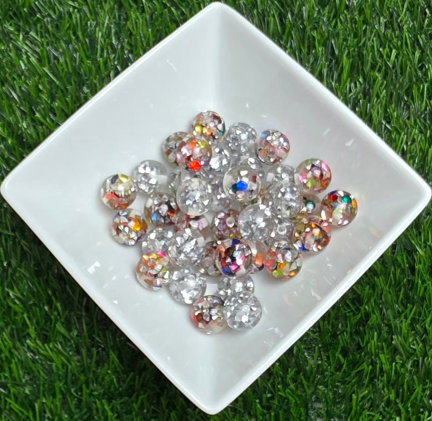 Chic Confetti — Multicolor & Silver — 10 beads
