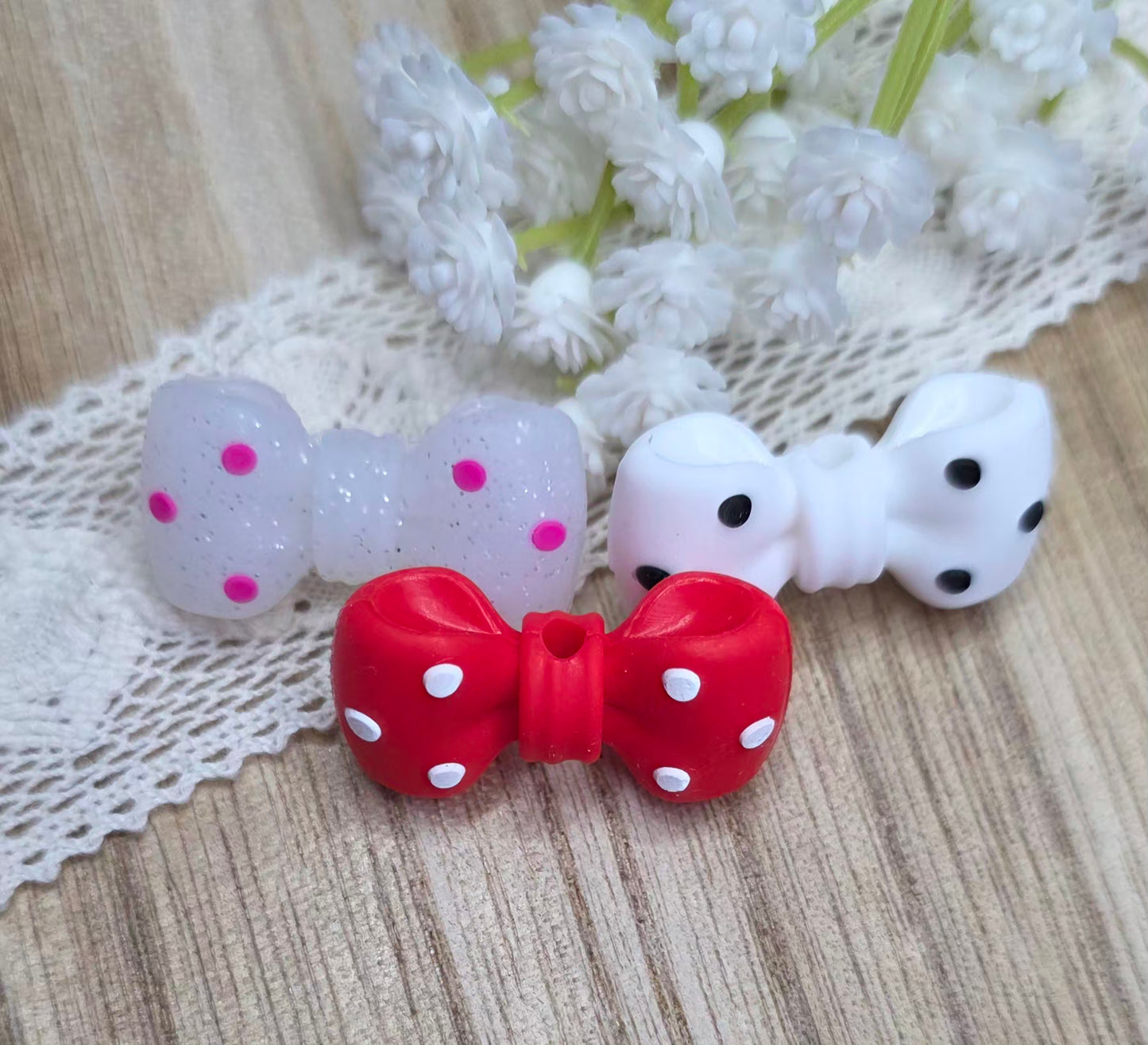 3D Polka Dot Bow Silicone Focal Bead