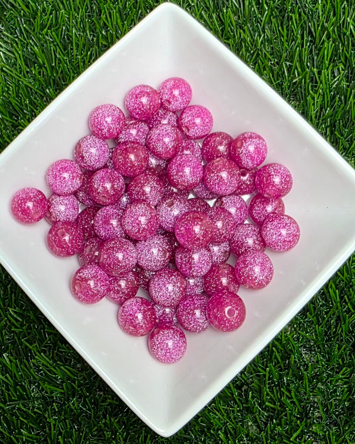 Pink Glitter Acrylic Beads – 16mm – 5 Pack