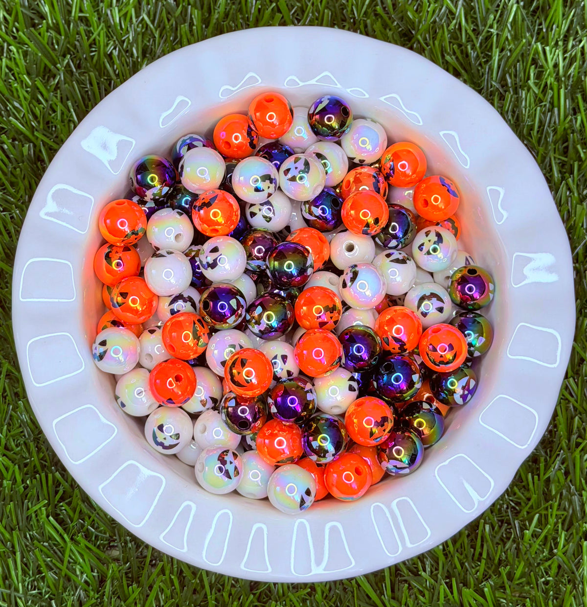 12mm Iridescent Pumpkin Face Acrylic Beads – 20 Pack