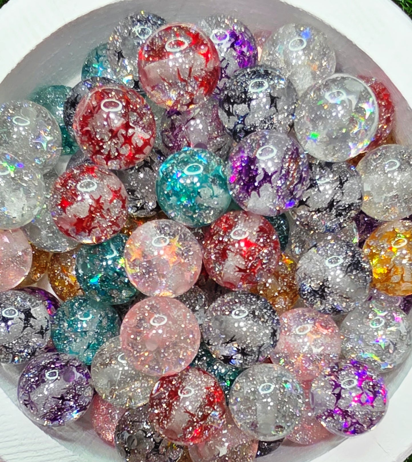 16mm acrylic beads with star pieces inside - 5 count