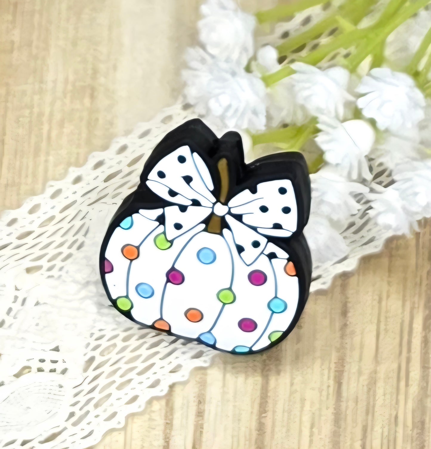Bow Pumpkin Silicone Focal Bead – Silicone Focal Bead for Pens, Keychains & Fall Crafts