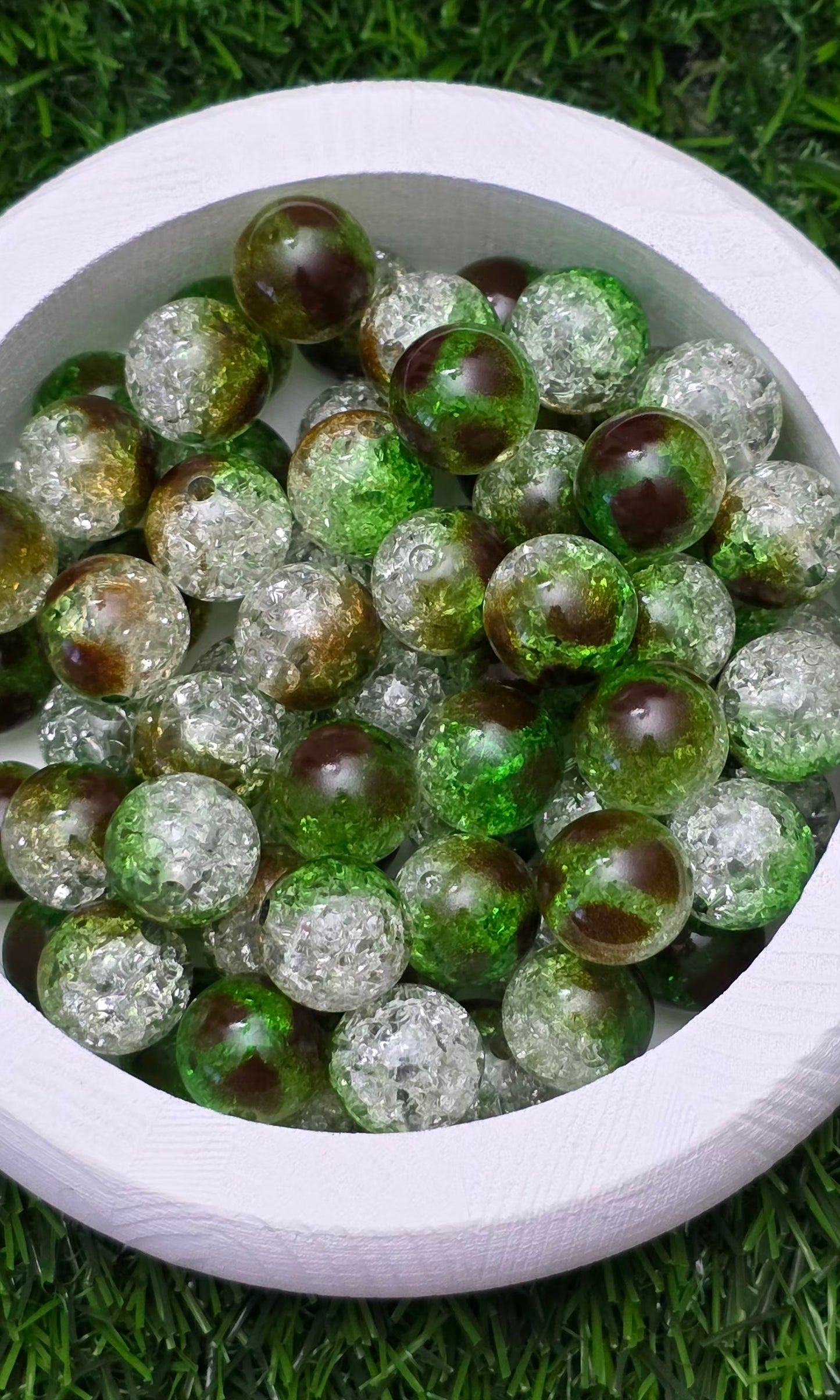16MM Green & Black Crackle Acrylic Beads – 5 Piece Pack