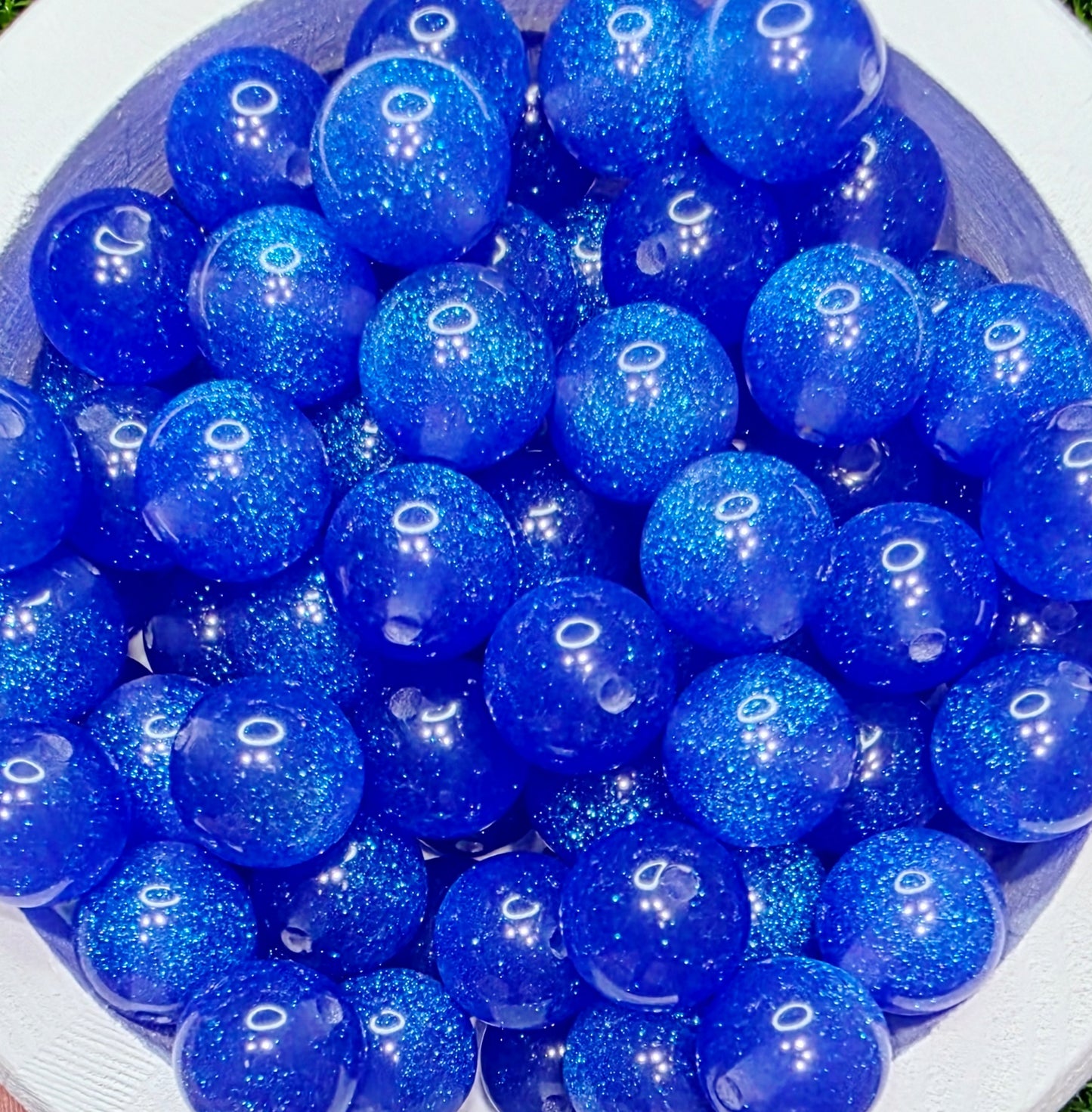 Royal blue 16mm glow in the dark acrylic glitter beads