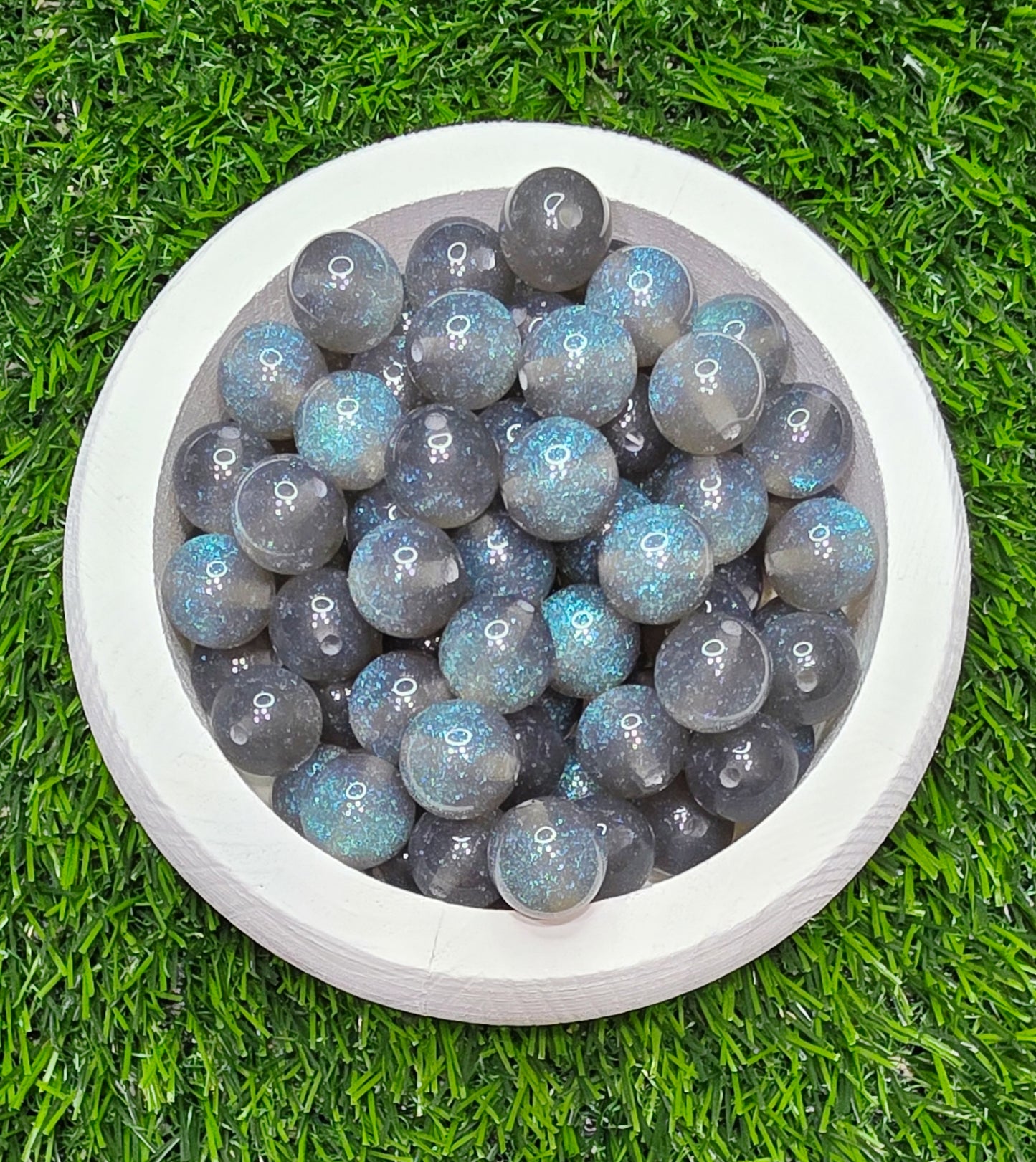 Gray glitter glow in the dark 16mm acrylic beads