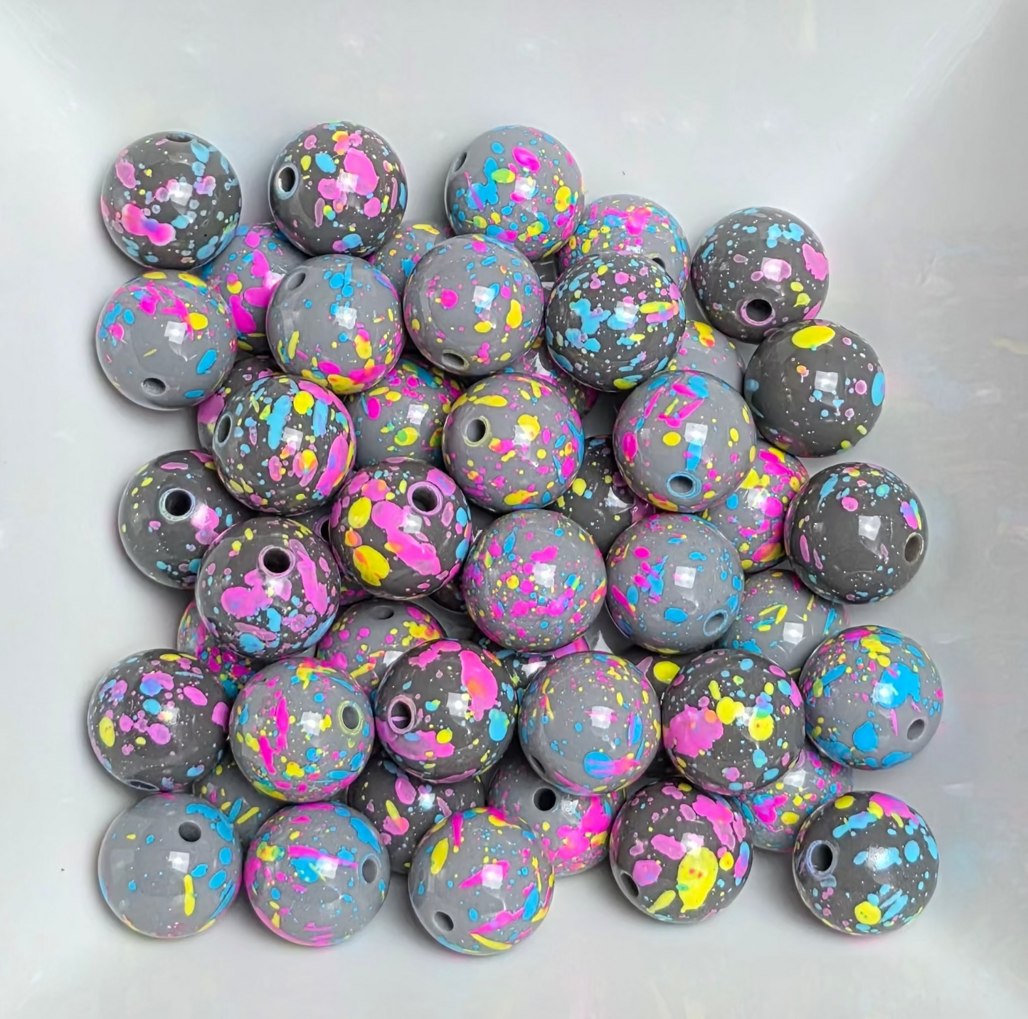 Gray Multicolor Splatter Acrylic Beads – 16mm - 5 Pack