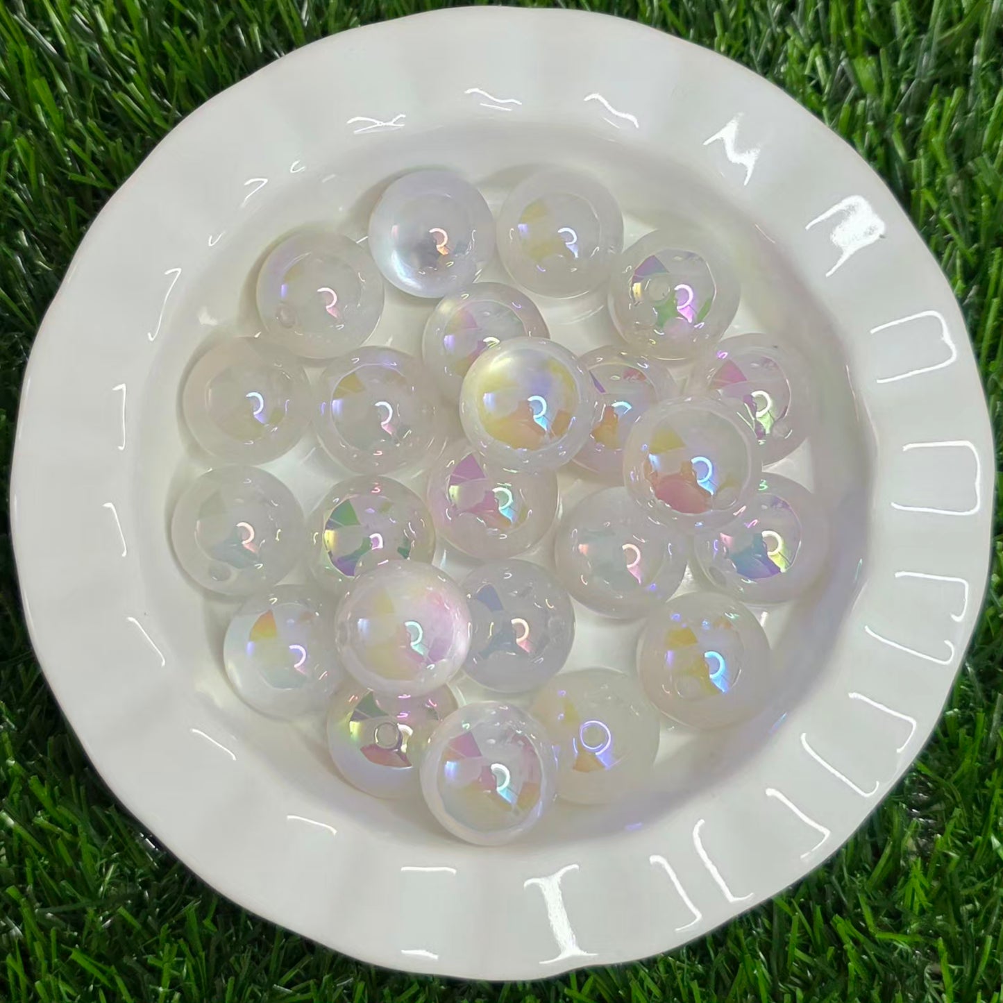 20mm Cat Eye Acrylic Beads – 4 Pack