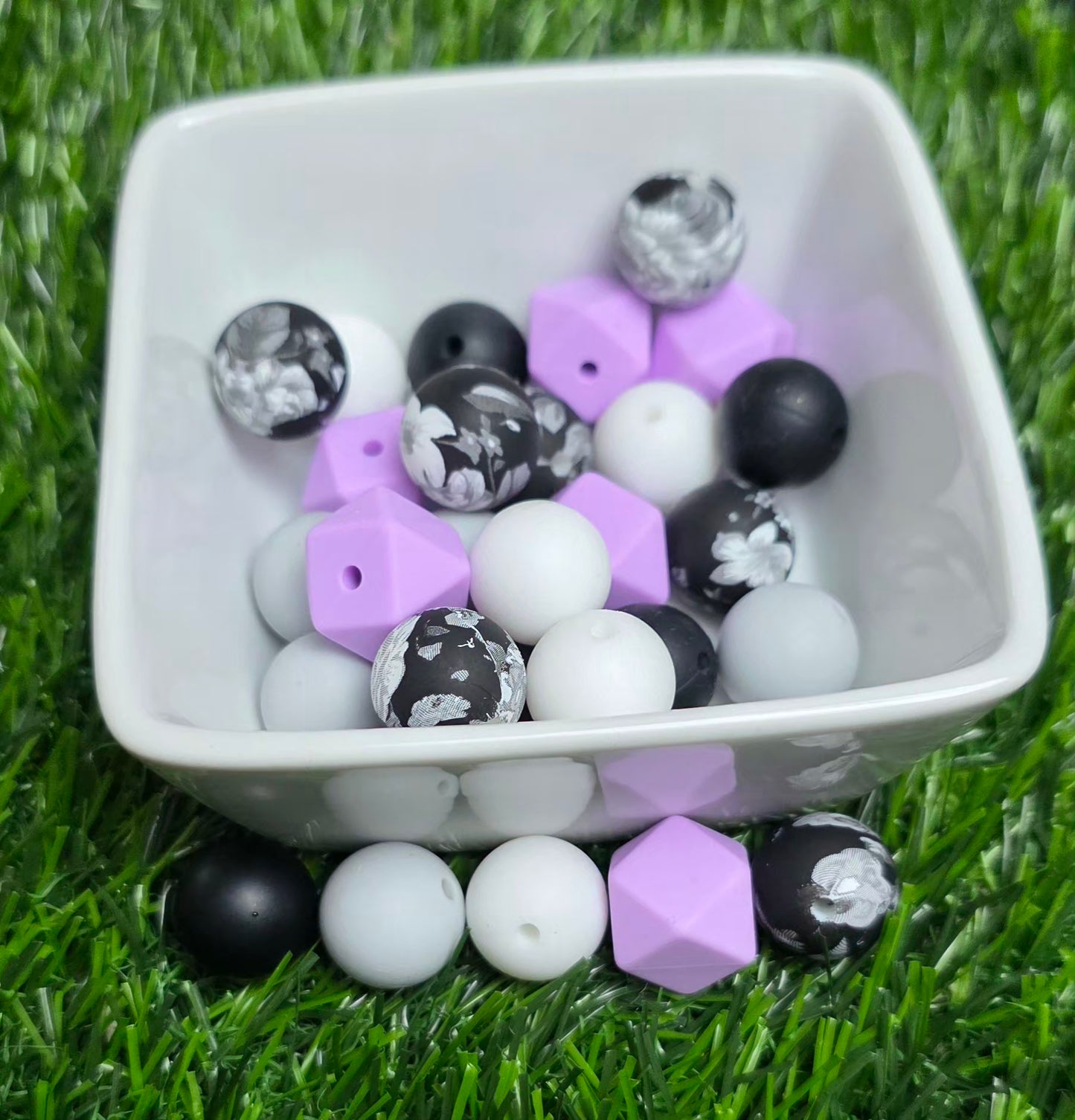 Midnight Garden – 15mm Curated Silicone Bead Mix – 25 Pieces