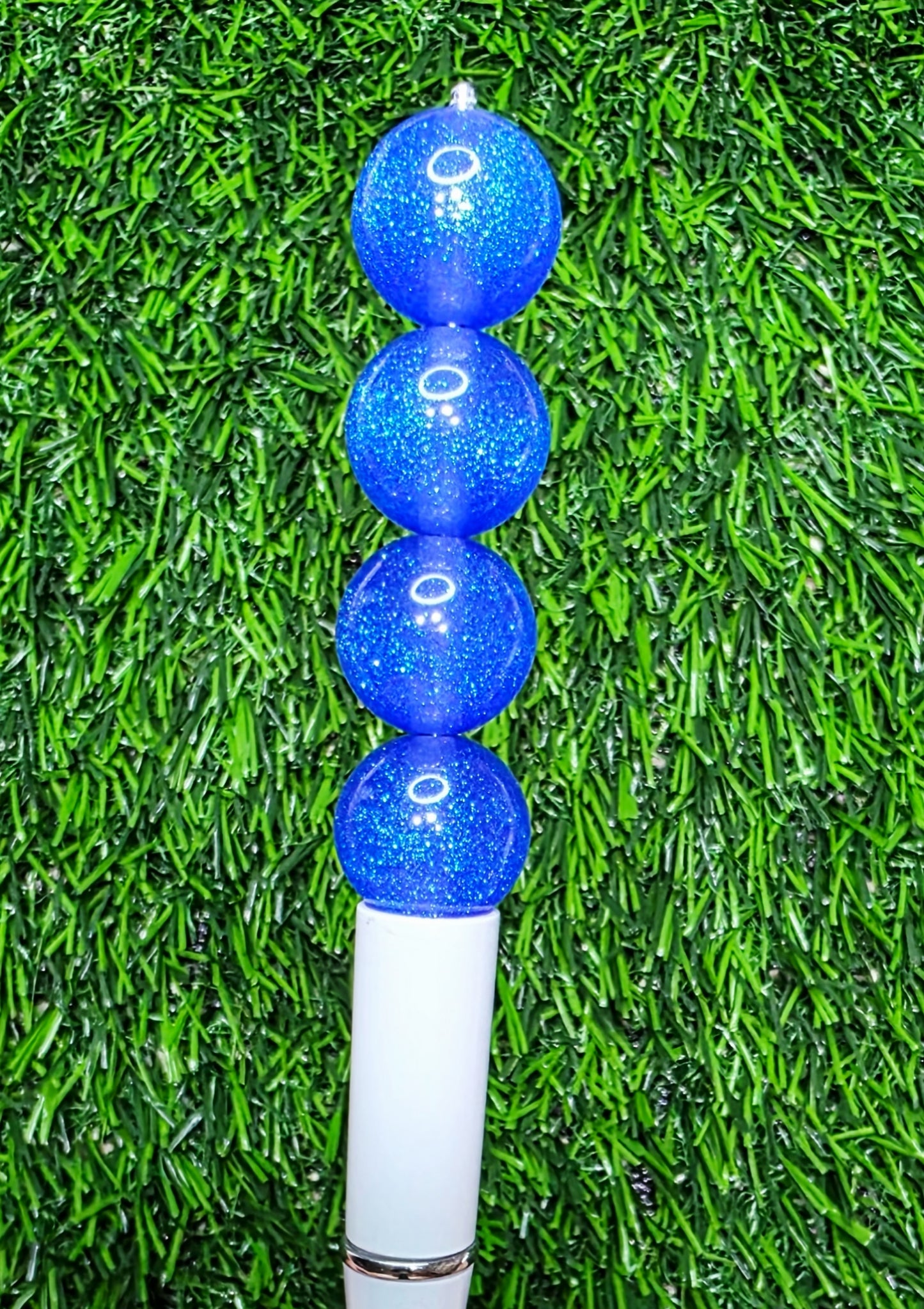 Royal blue 16mm glow in the dark acrylic glitter beads