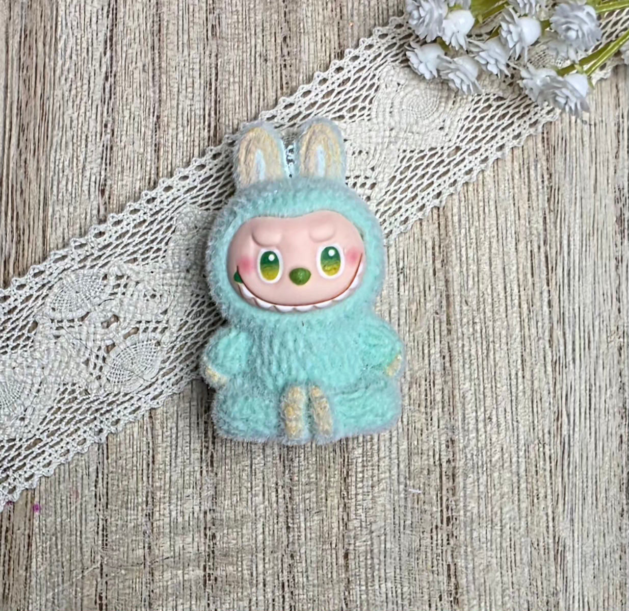 Fuzzy Character Pen Topper – Multiple Colors