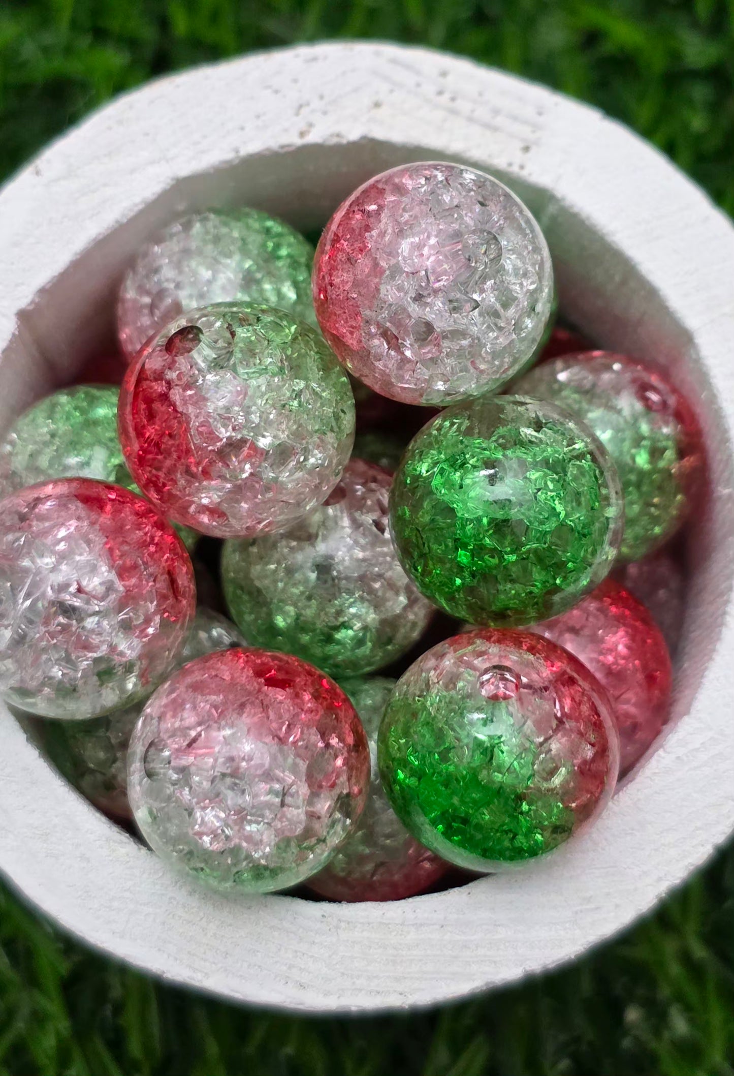 16MM Red, Green & Clear Crackle Acrylic Beads – 5 Piece Pack