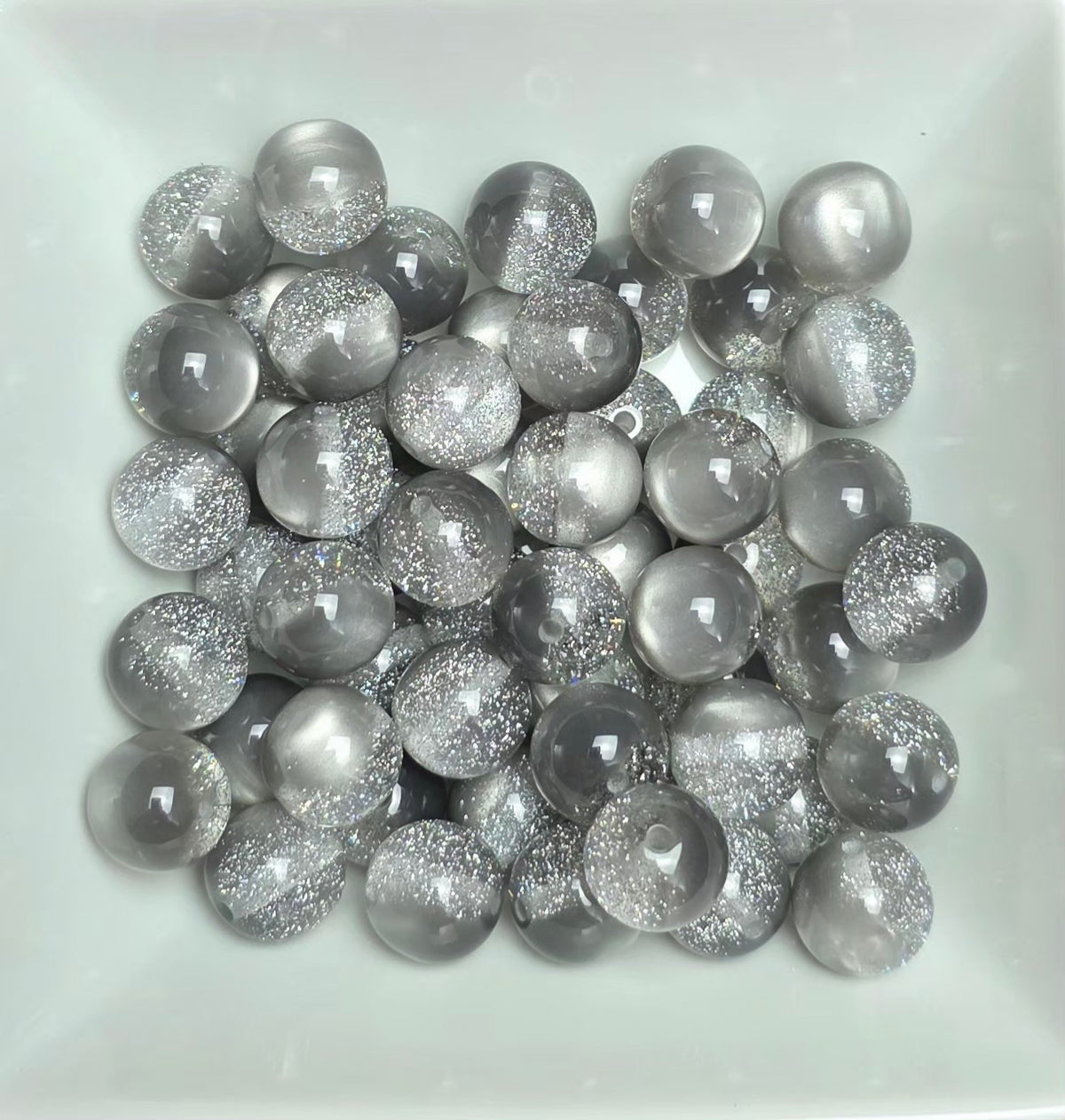 Gray & Silver Glitter Cat Eye Acrylic Beads – 16mm – 5 Pack