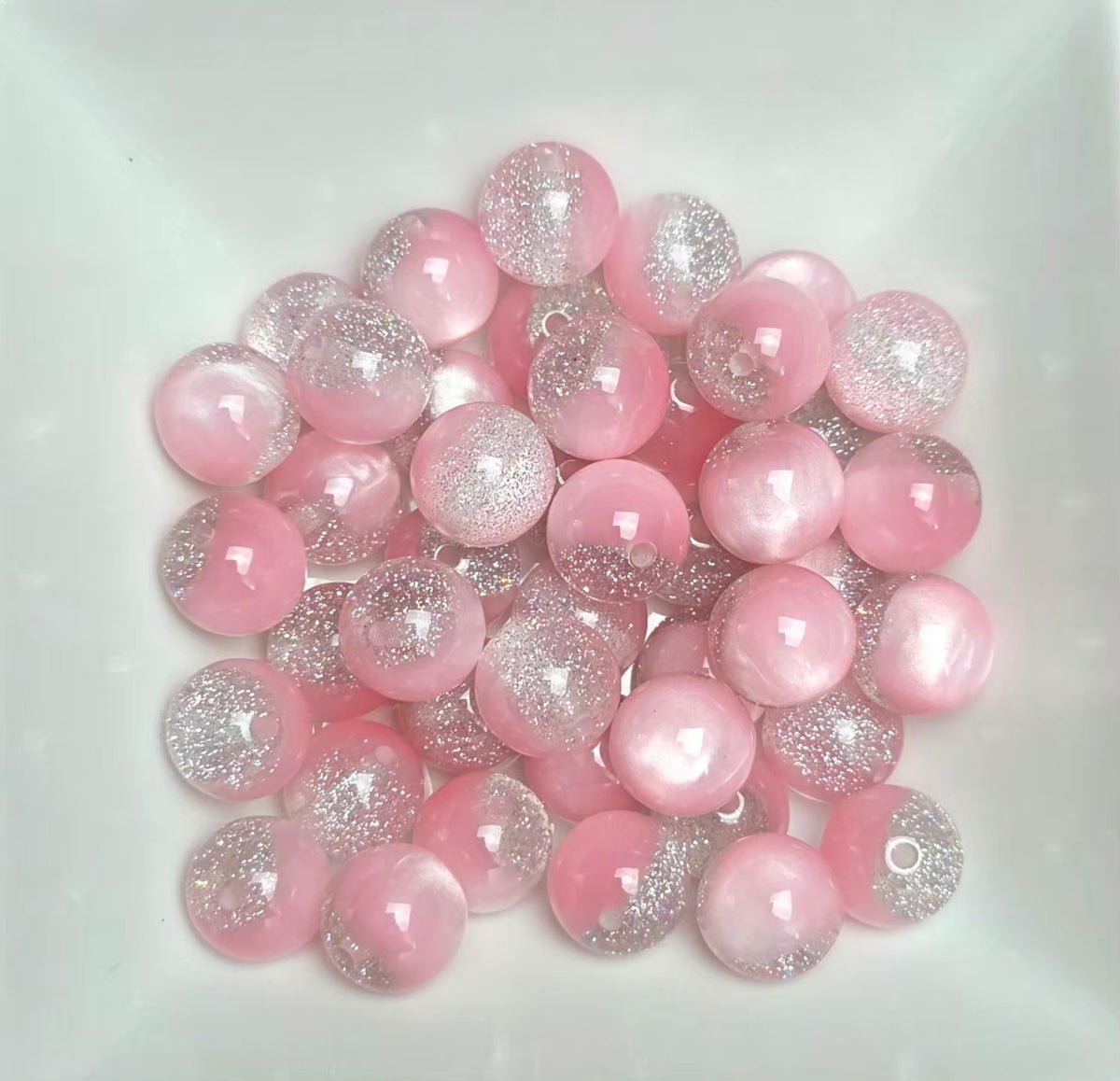 Light Pink & Silver Glitter Cat Eye Acrylic Beads – 16mm – 5 Pack