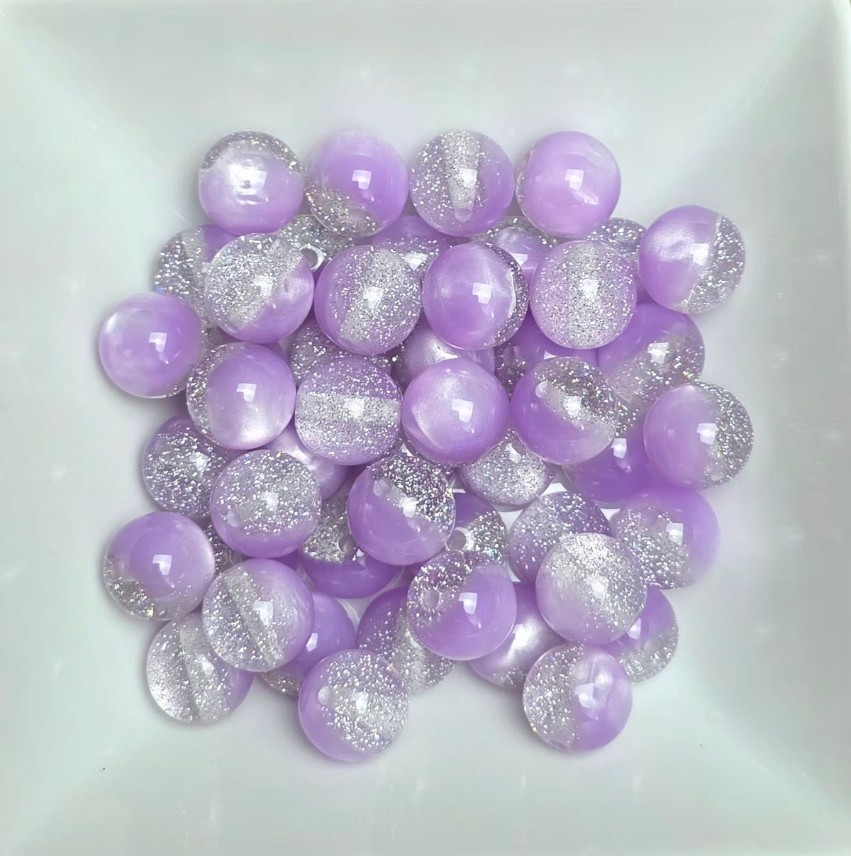 Lavender & Silver Glitter Cat Eye Acrylic Beads – 16mm – 5 Pack