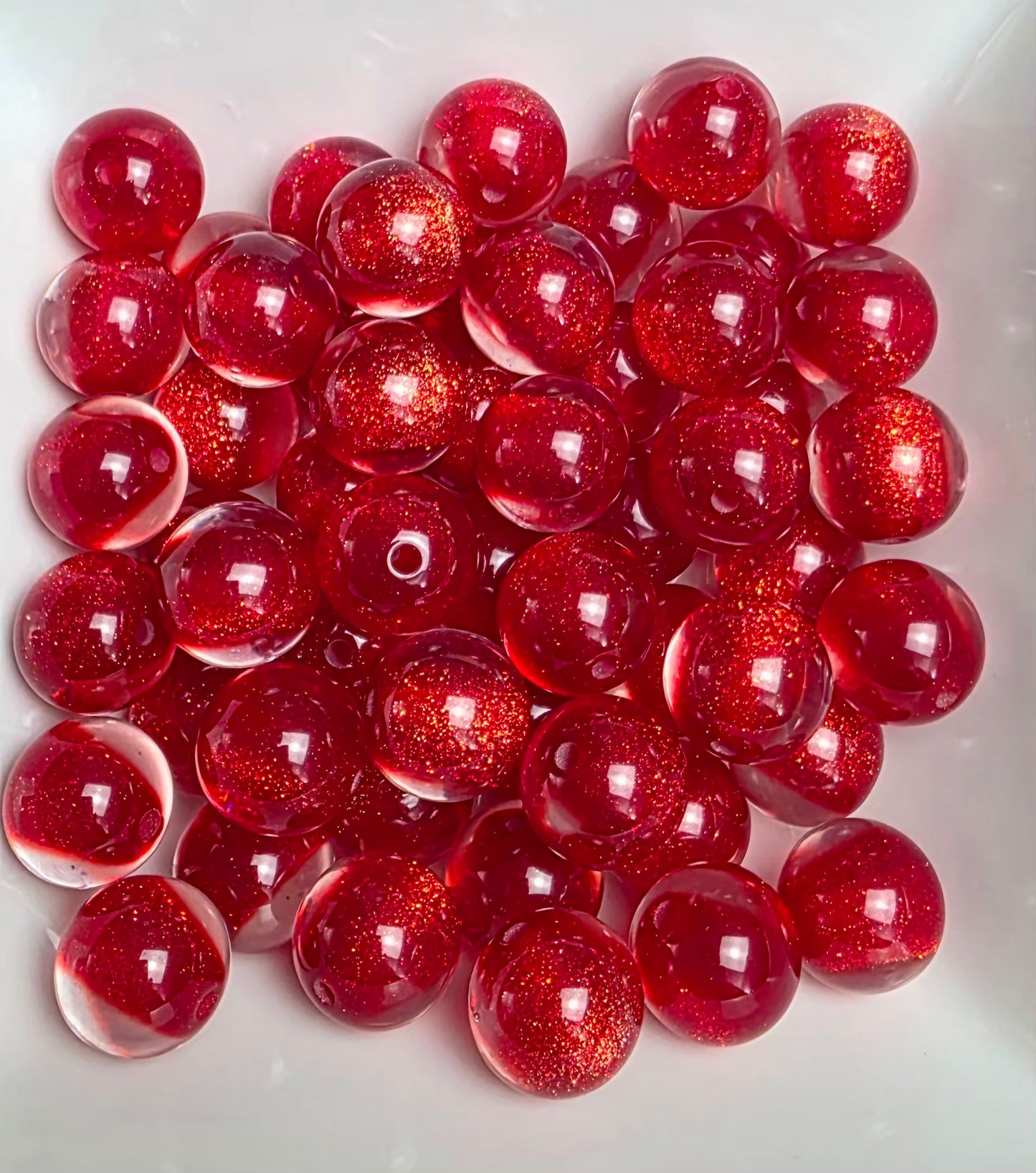 Red Glitter Shimmer Acrylic Beads – 16mm – 10 Pack
