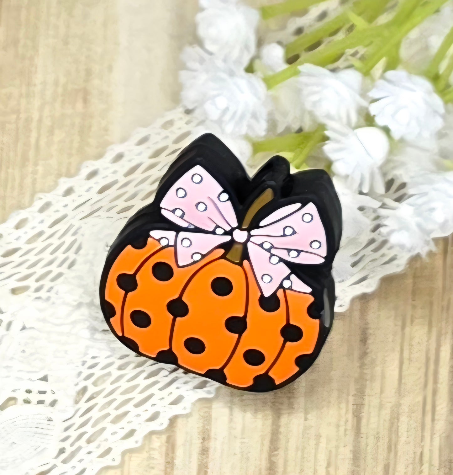 Bow Pumpkin Silicone Focal Bead – Silicone Focal Bead for Pens, Keychains & Fall Crafts