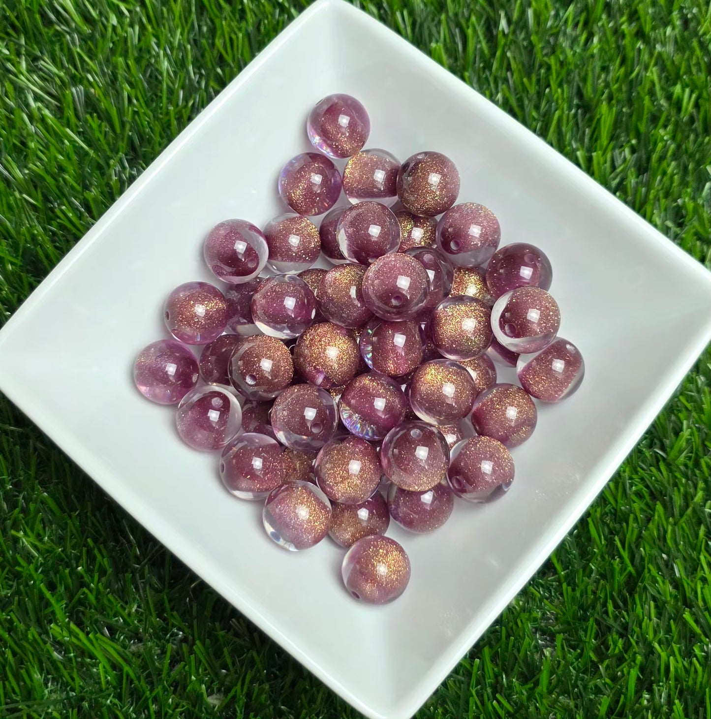 Plum Glitter Shimmer Acrylic Beads – 16mm – 10 Pack